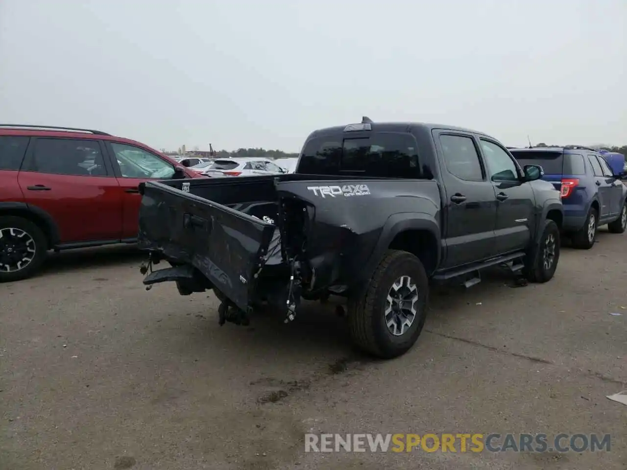 4 Photograph of a damaged car 3TMCZ5AN6KM266553 TOYOTA TACOMA 2019