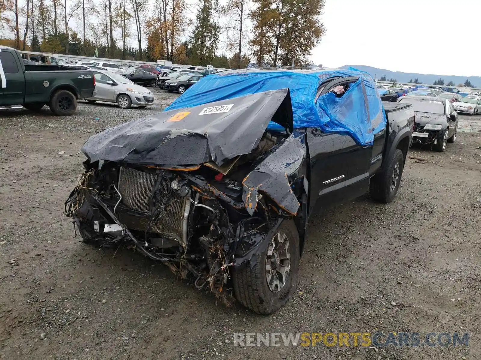 2 Photograph of a damaged car 3TMCZ5AN6KM266794 TOYOTA TACOMA 2019