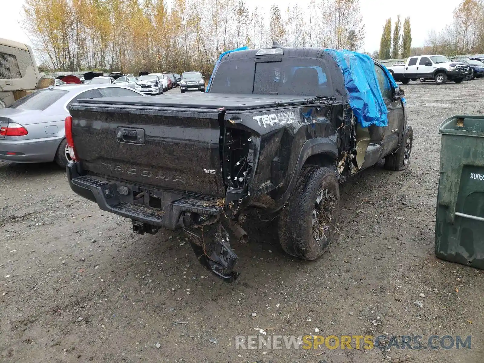 4 Photograph of a damaged car 3TMCZ5AN6KM266794 TOYOTA TACOMA 2019