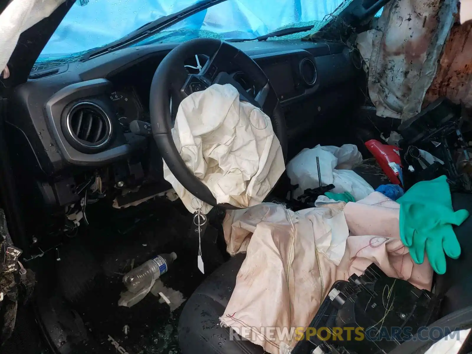 9 Photograph of a damaged car 3TMCZ5AN6KM266794 TOYOTA TACOMA 2019