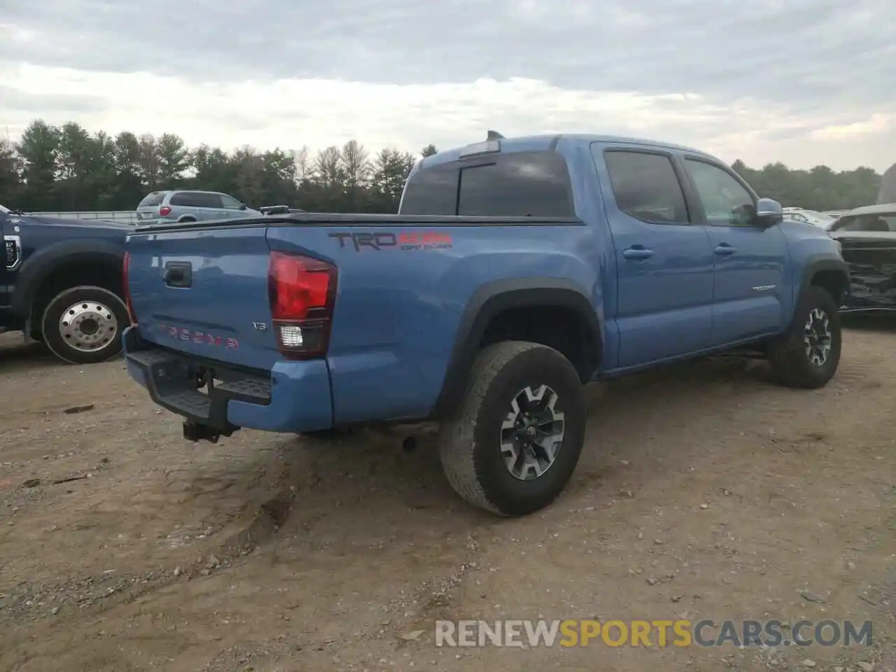 4 Photograph of a damaged car 3TMCZ5AN6KM268741 TOYOTA TACOMA 2019