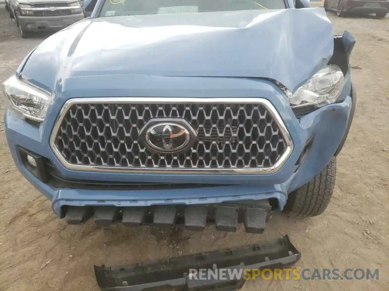 7 Photograph of a damaged car 3TMCZ5AN6KM268741 TOYOTA TACOMA 2019