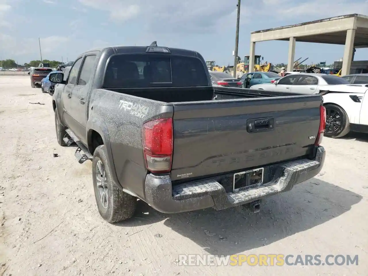 3 Photograph of a damaged car 3TMCZ5AN6KM271171 TOYOTA TACOMA 2019