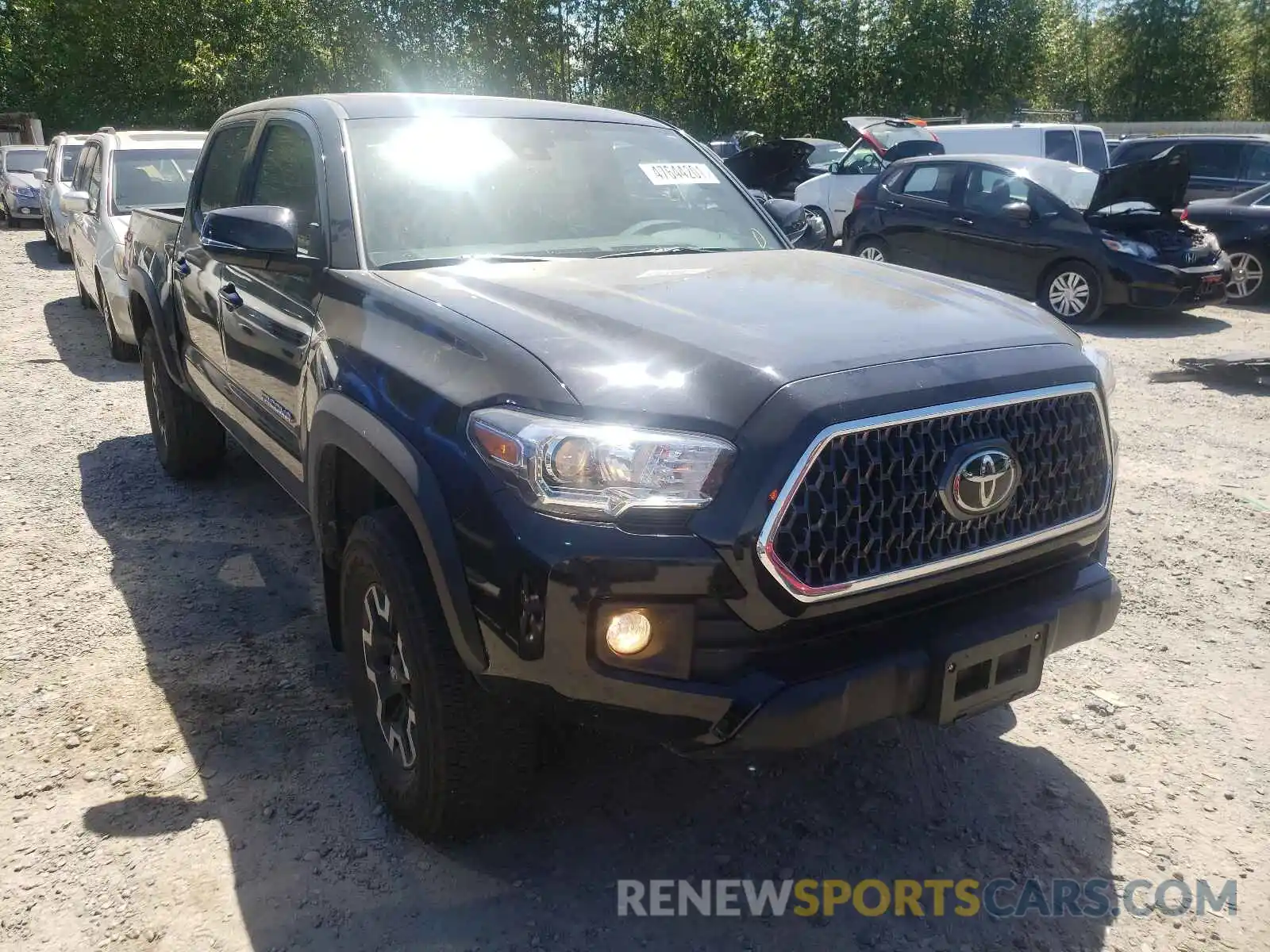 1 Photograph of a damaged car 3TMCZ5AN6KM274894 TOYOTA TACOMA 2019