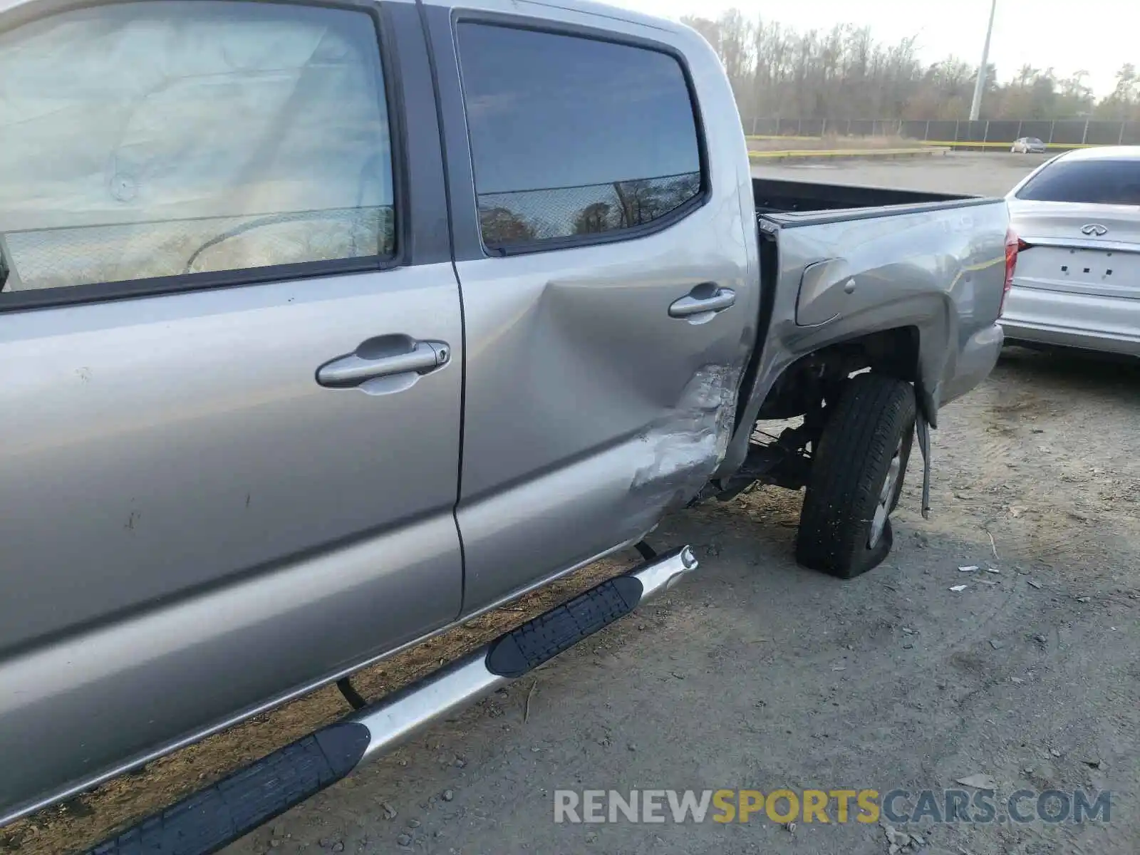 9 Photograph of a damaged car 3TMCZ5AN6KM276130 TOYOTA TACOMA 2019