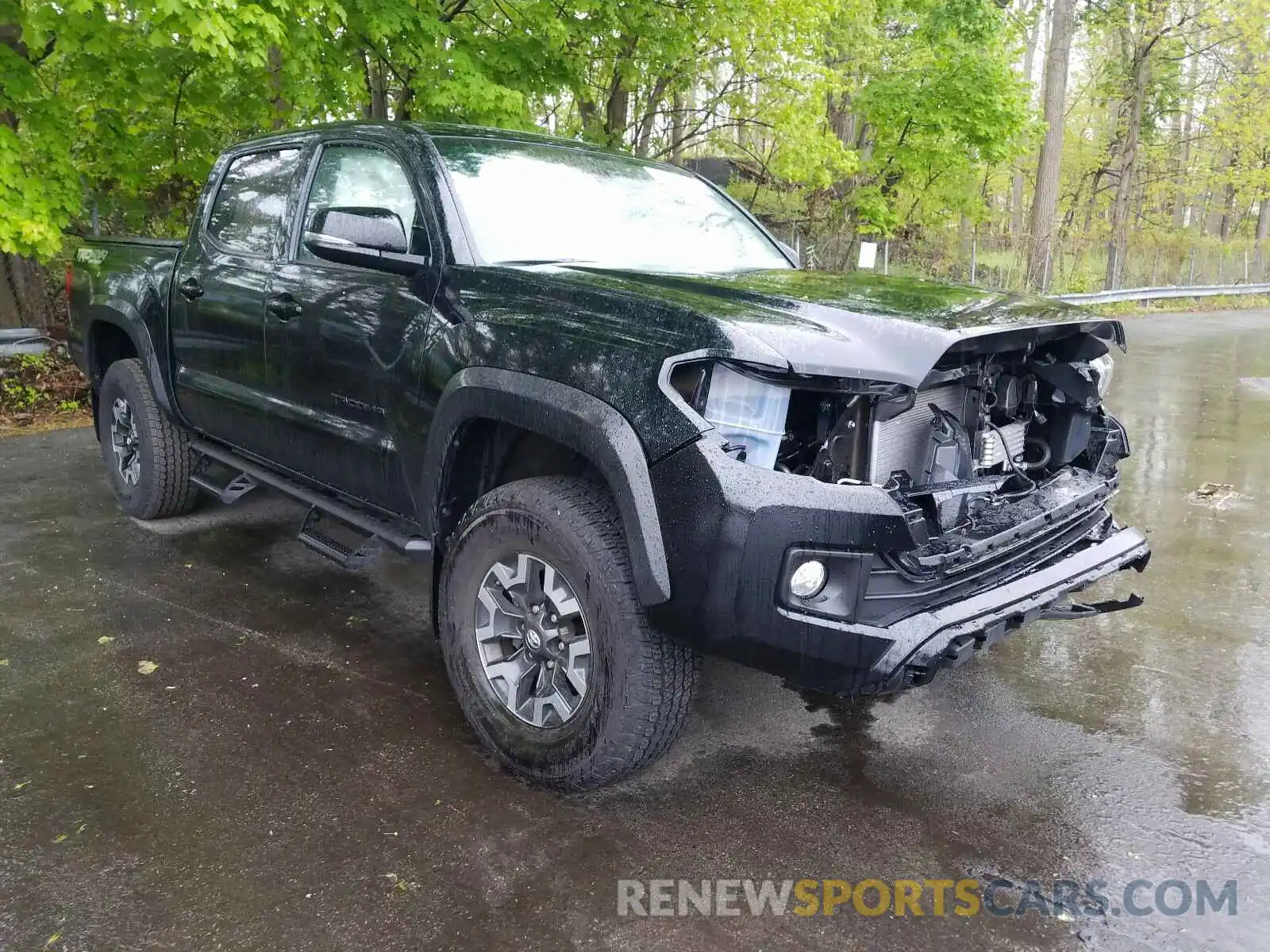 1 Photograph of a damaged car 3TMCZ5AN6KM276144 TOYOTA TACOMA 2019