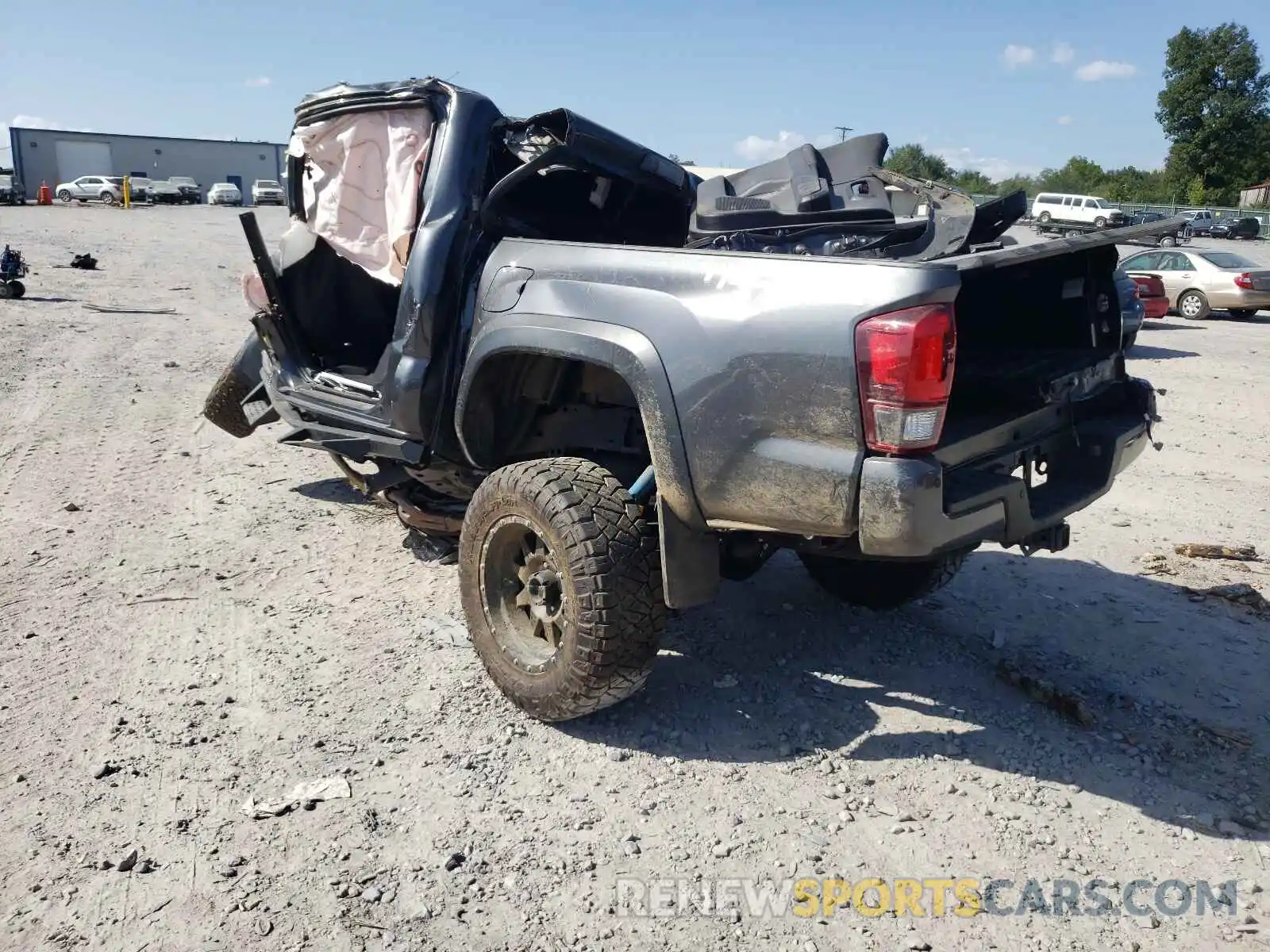 3 Photograph of a damaged car 3TMCZ5AN6KM283661 TOYOTA TACOMA 2019