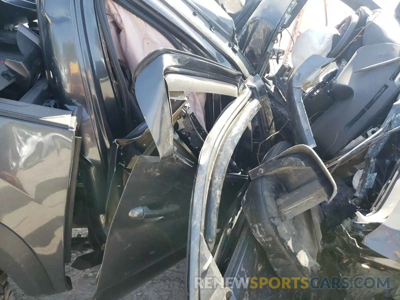 6 Photograph of a damaged car 3TMCZ5AN6KM283661 TOYOTA TACOMA 2019