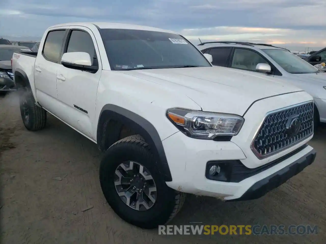 1 Photograph of a damaged car 3TMCZ5AN6KM284437 TOYOTA TACOMA 2019