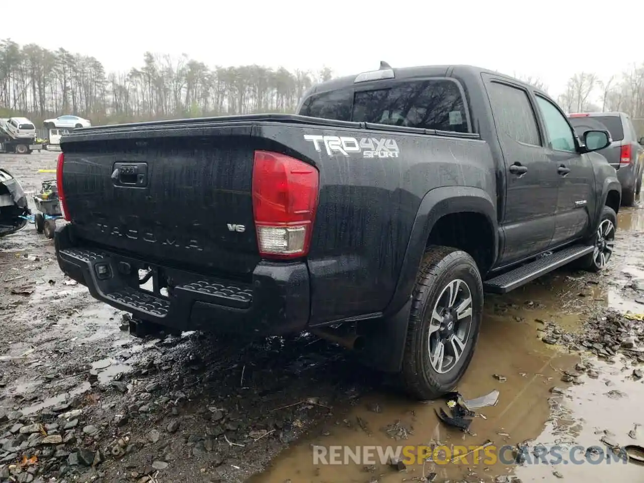 4 Photograph of a damaged car 3TMCZ5AN6KM286477 TOYOTA TACOMA 2019