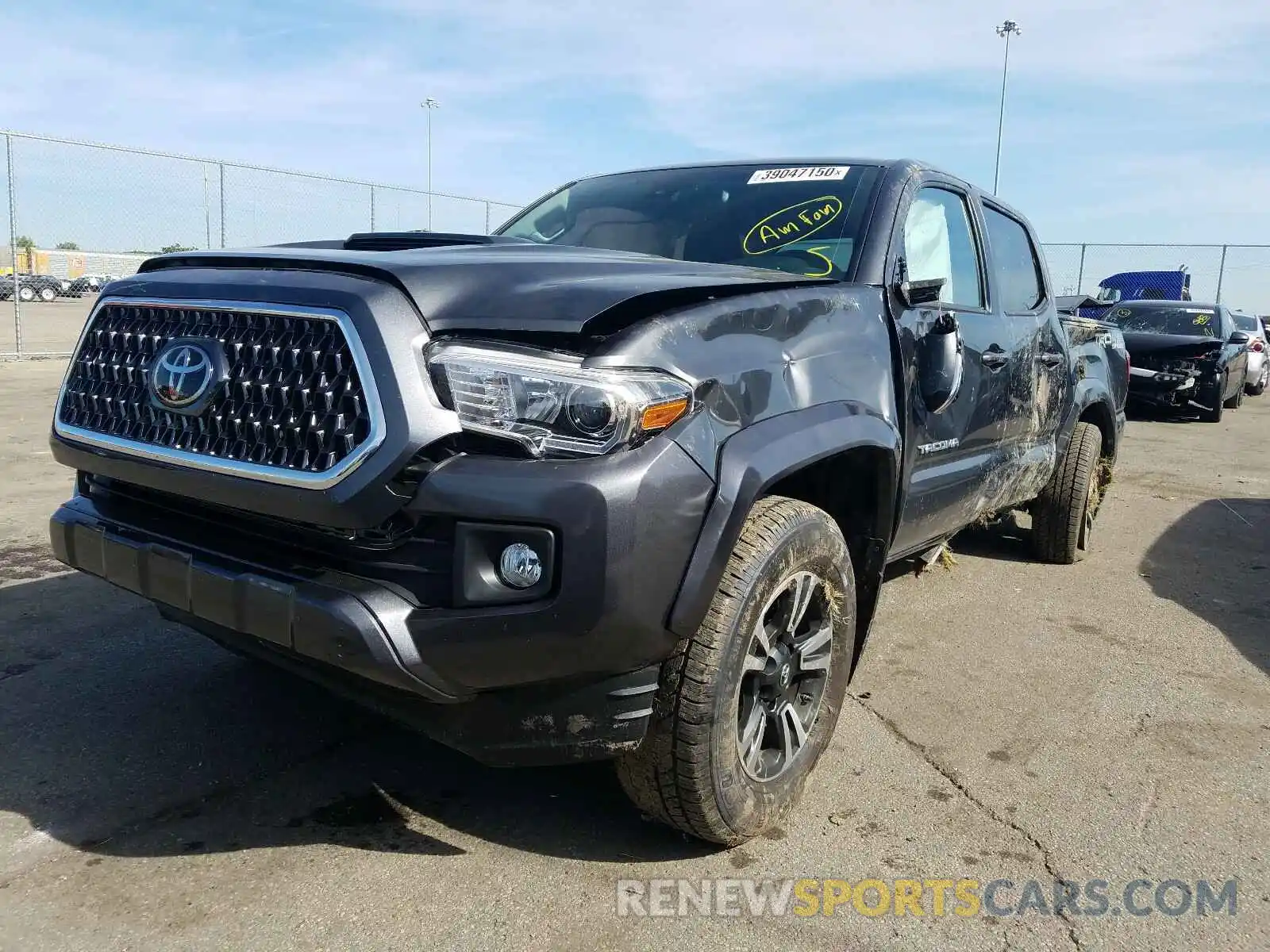 2 Фотография поврежденного автомобиля 3TMCZ5AN6KM287340 TOYOTA TACOMA 2019