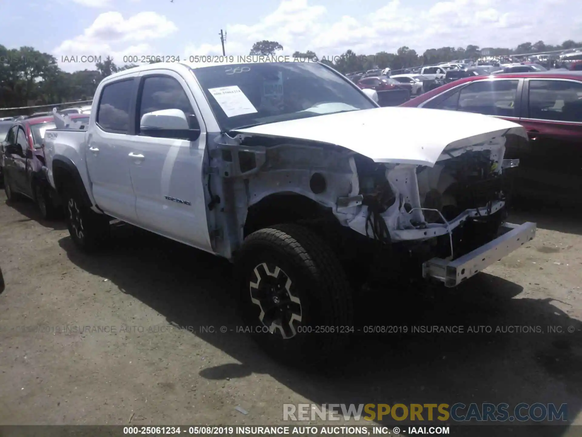 1 Photograph of a damaged car 3TMCZ5AN7KM190938 TOYOTA TACOMA 2019