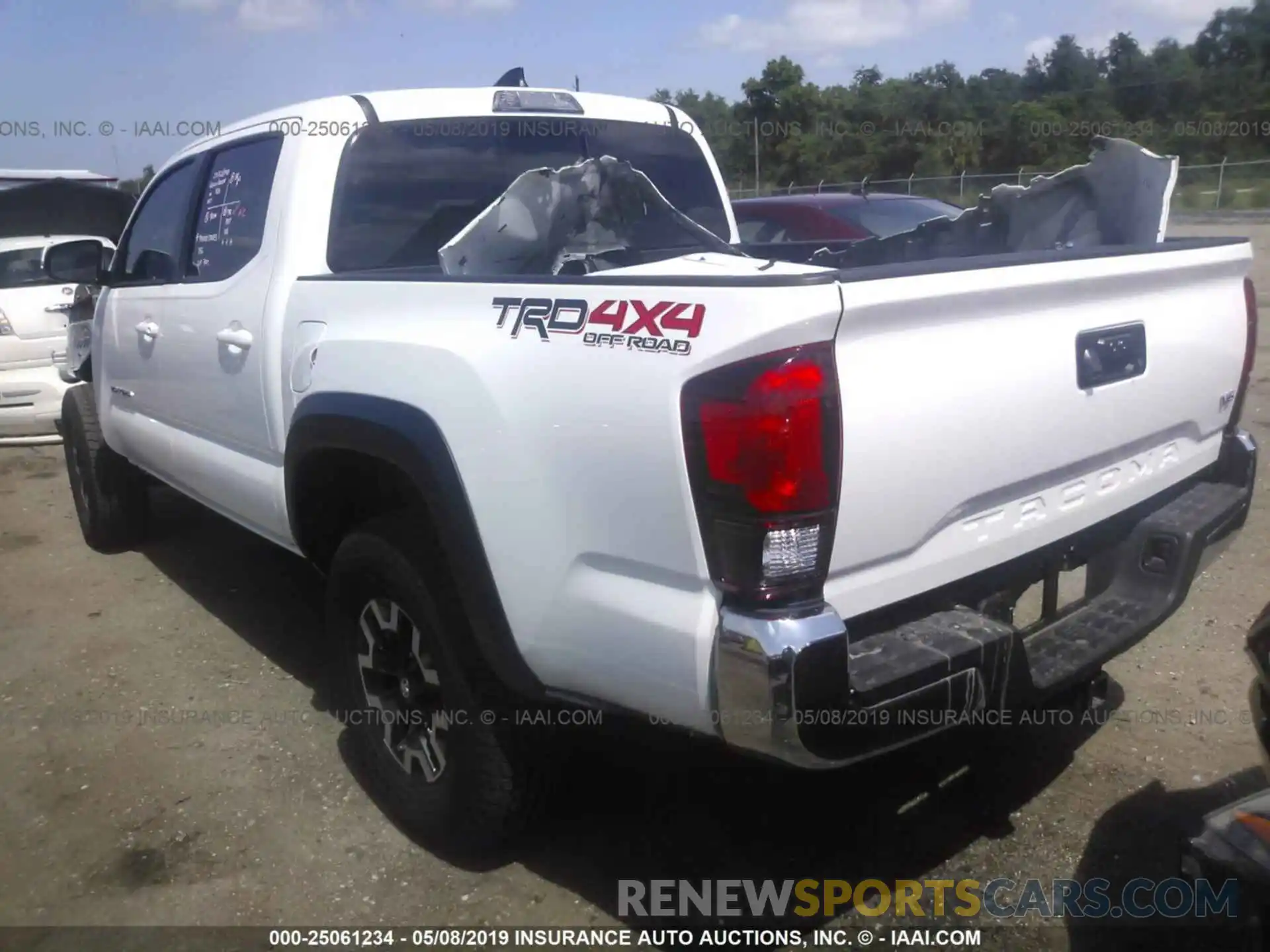 3 Photograph of a damaged car 3TMCZ5AN7KM190938 TOYOTA TACOMA 2019