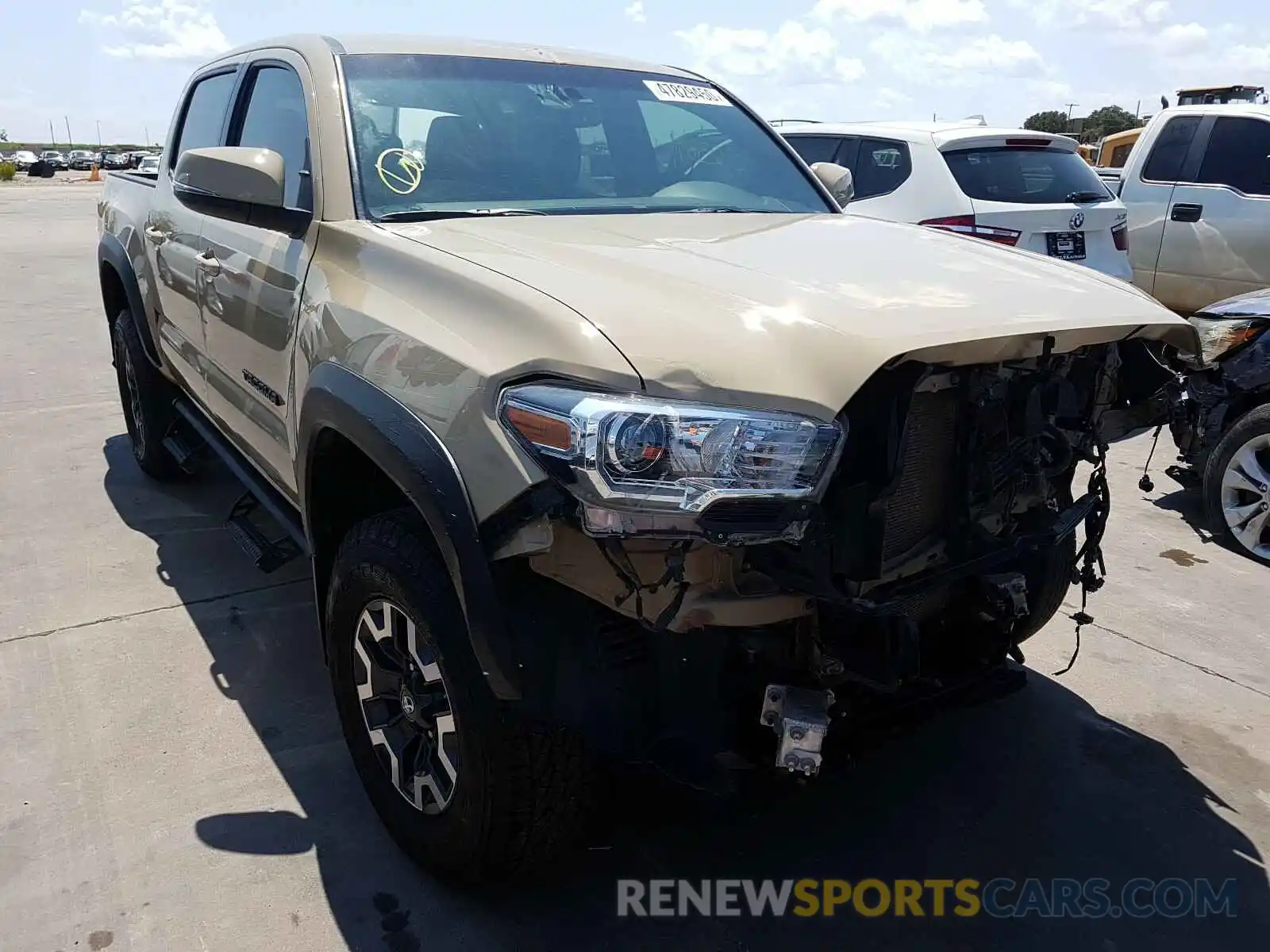 1 Photograph of a damaged car 3TMCZ5AN7KM198960 TOYOTA TACOMA 2019