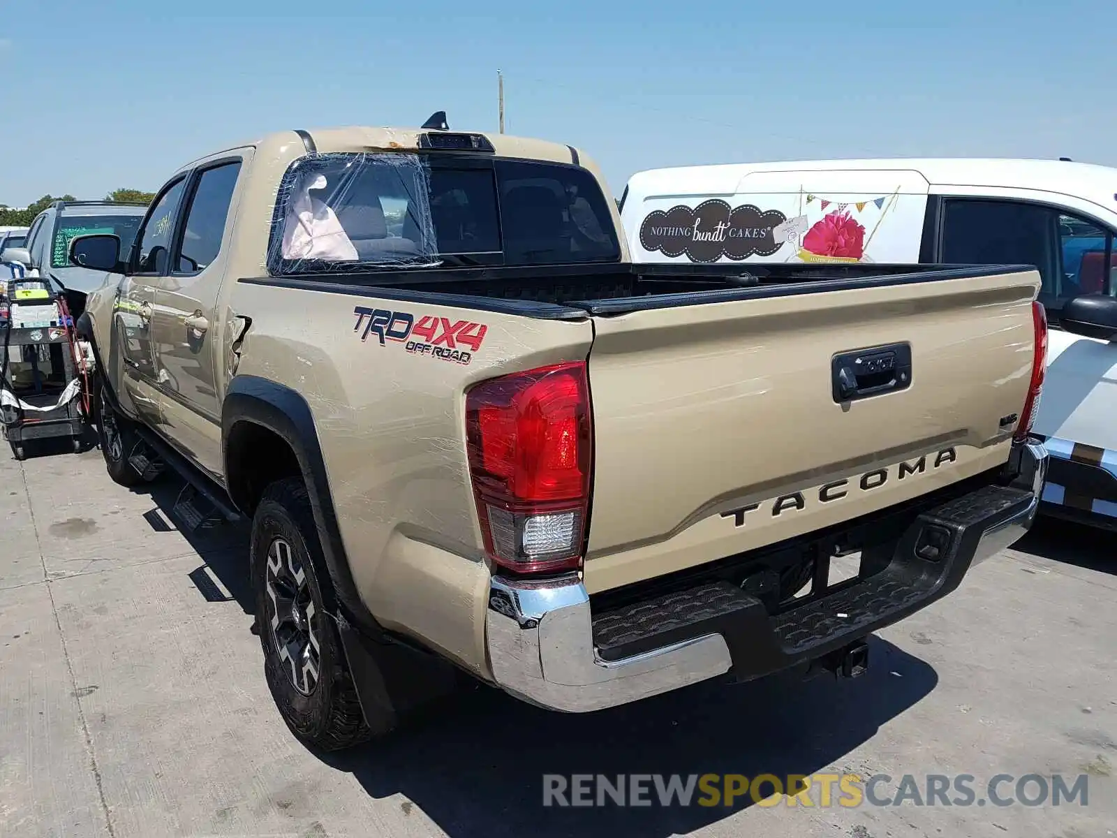 3 Photograph of a damaged car 3TMCZ5AN7KM198960 TOYOTA TACOMA 2019