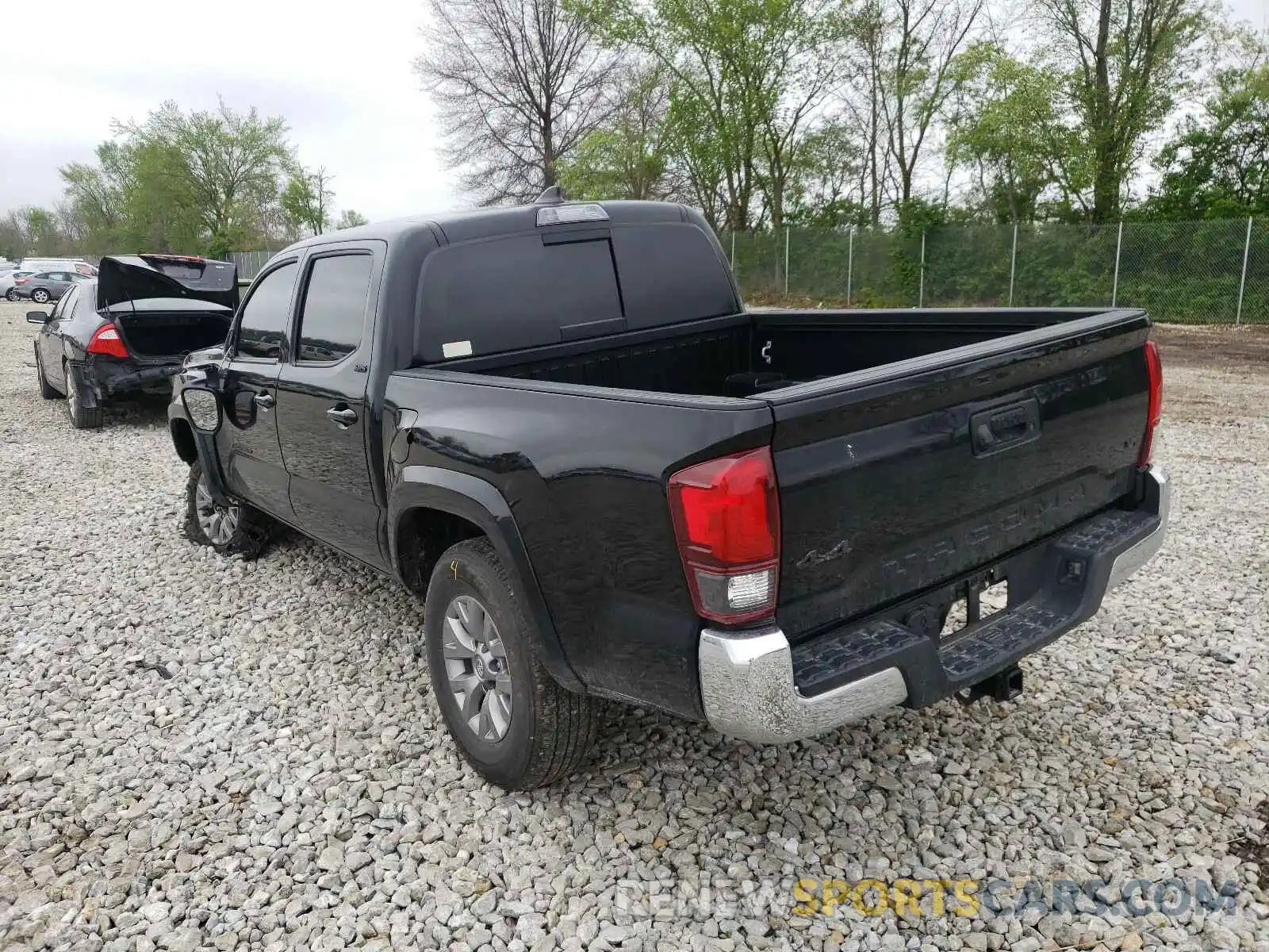 3 Photograph of a damaged car 3TMCZ5AN7KM199557 TOYOTA TACOMA 2019