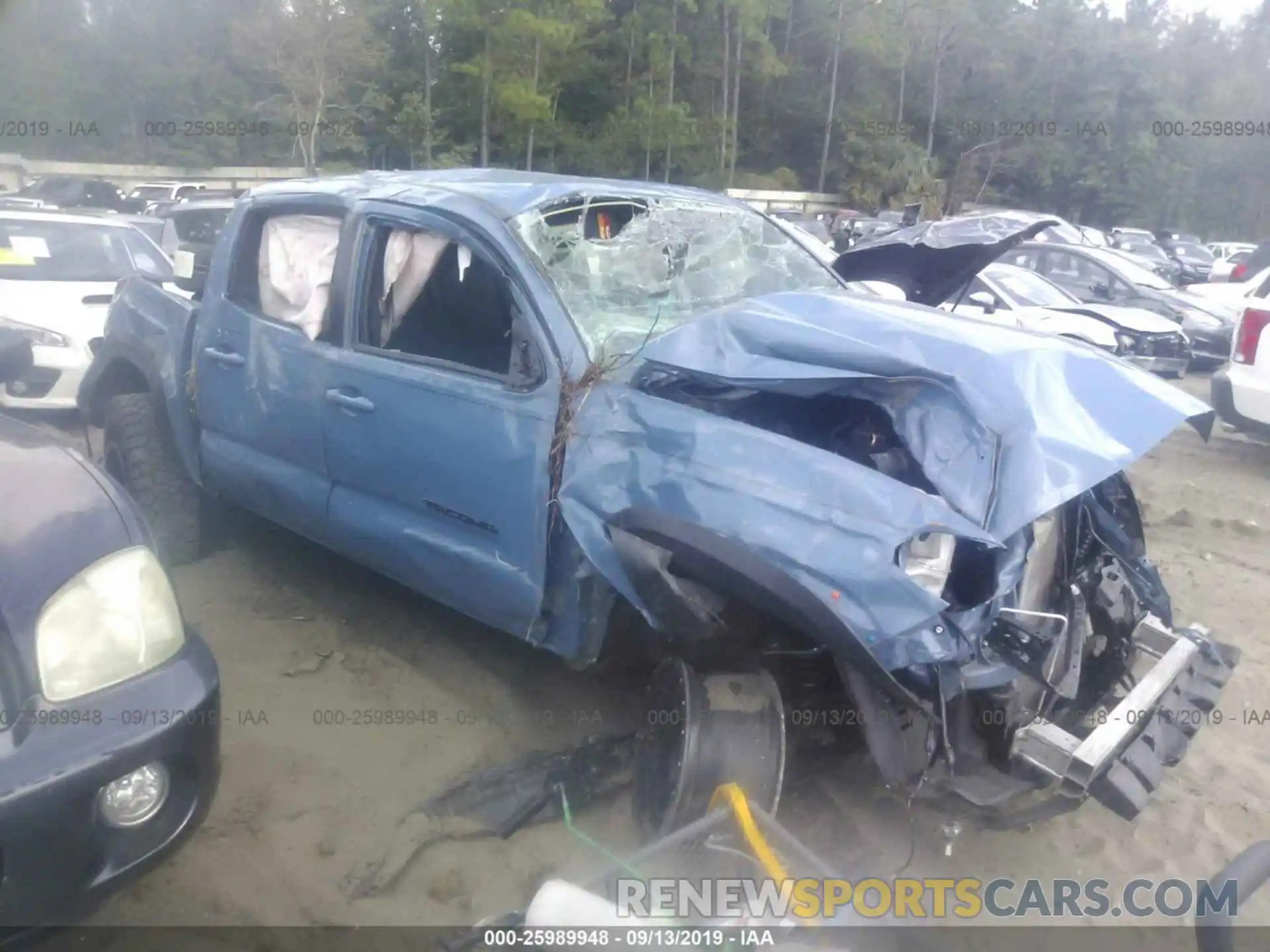 1 Photograph of a damaged car 3TMCZ5AN7KM199882 TOYOTA TACOMA 2019