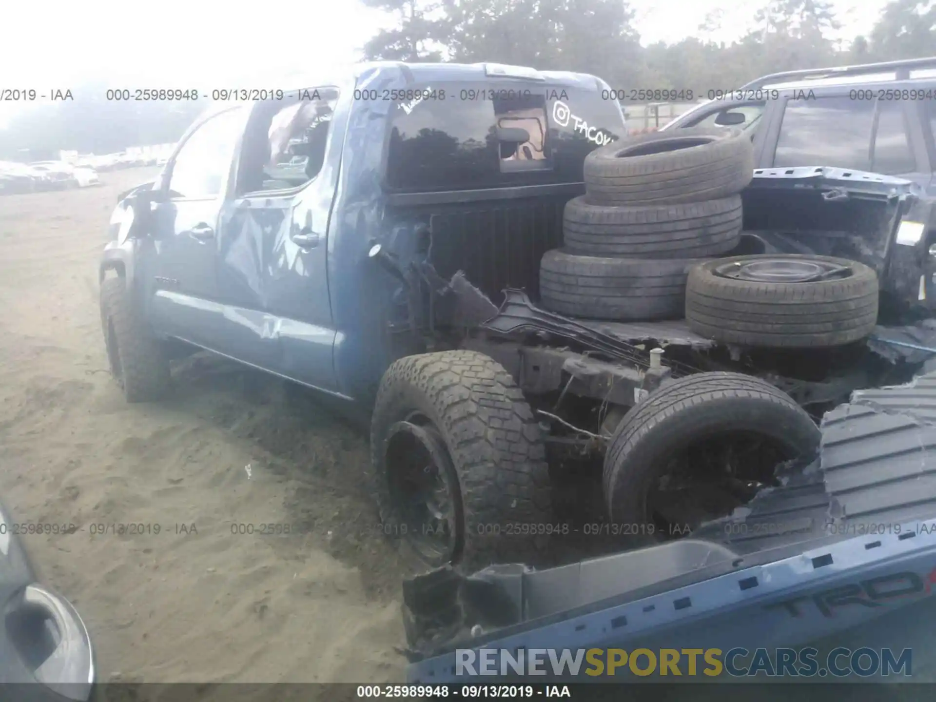 3 Photograph of a damaged car 3TMCZ5AN7KM199882 TOYOTA TACOMA 2019