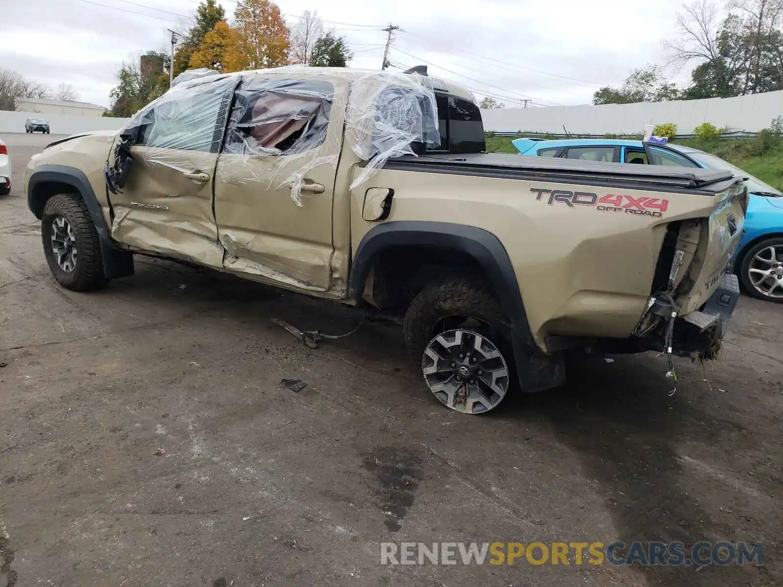 9 Photograph of a damaged car 3TMCZ5AN7KM202182 TOYOTA TACOMA 2019