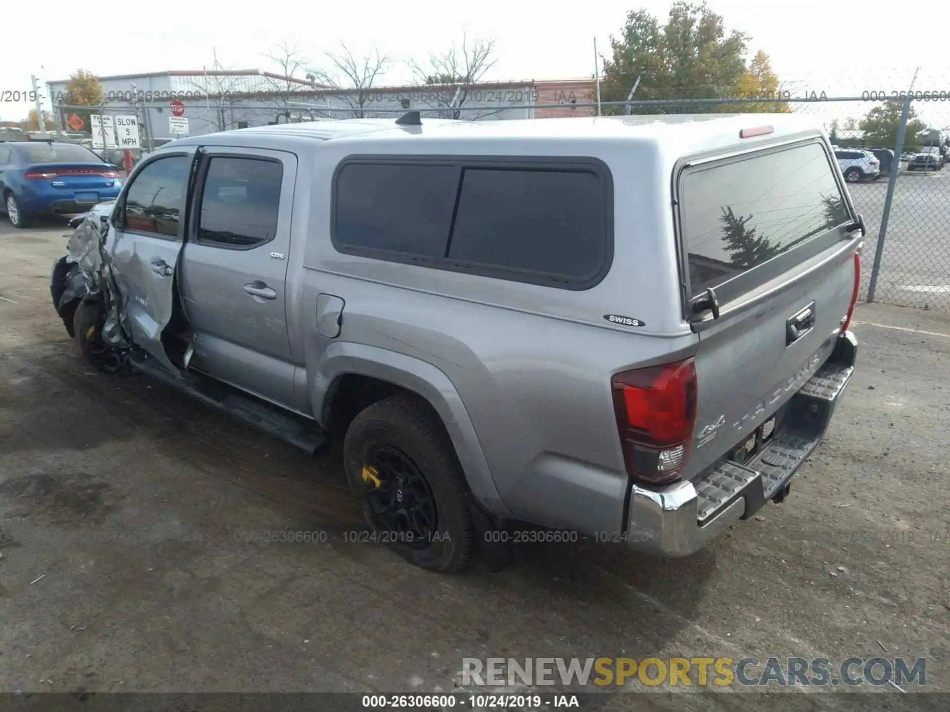 3 Фотография поврежденного автомобиля 3TMCZ5AN7KM202876 TOYOTA TACOMA 2019