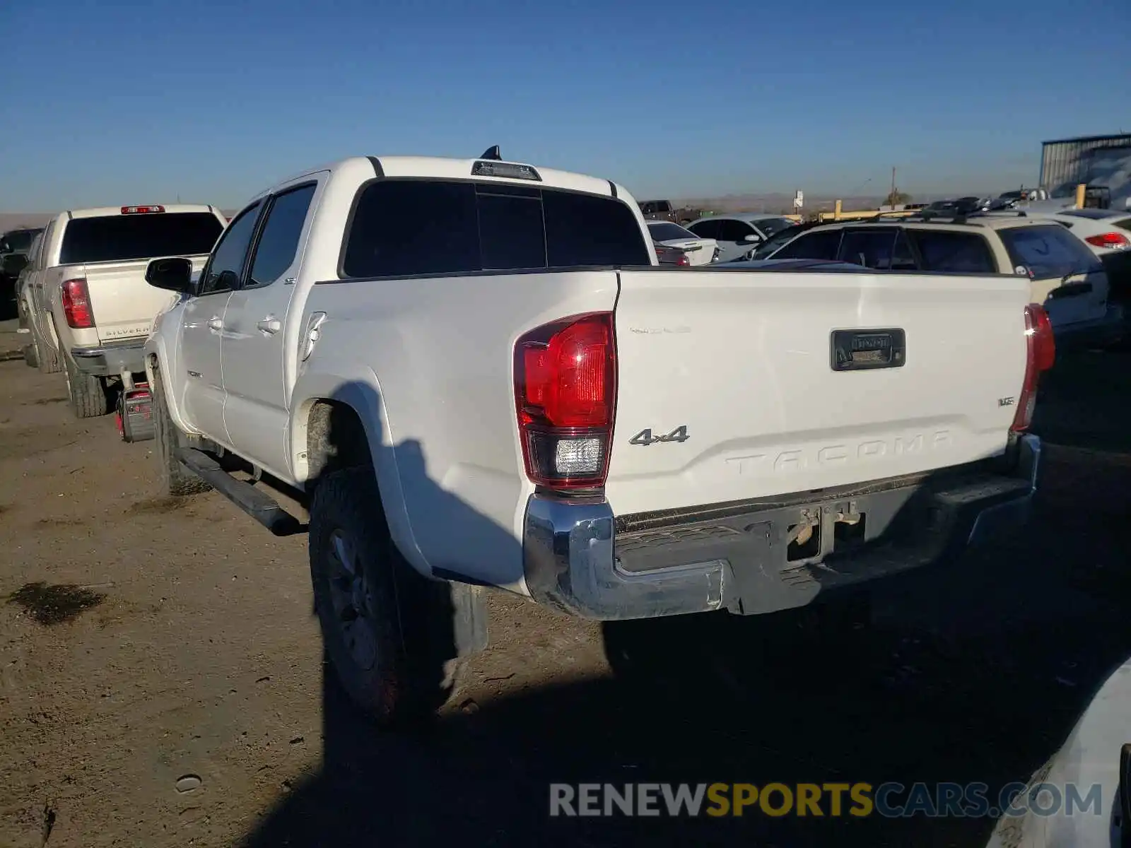 3 Photograph of a damaged car 3TMCZ5AN7KM203638 TOYOTA TACOMA 2019