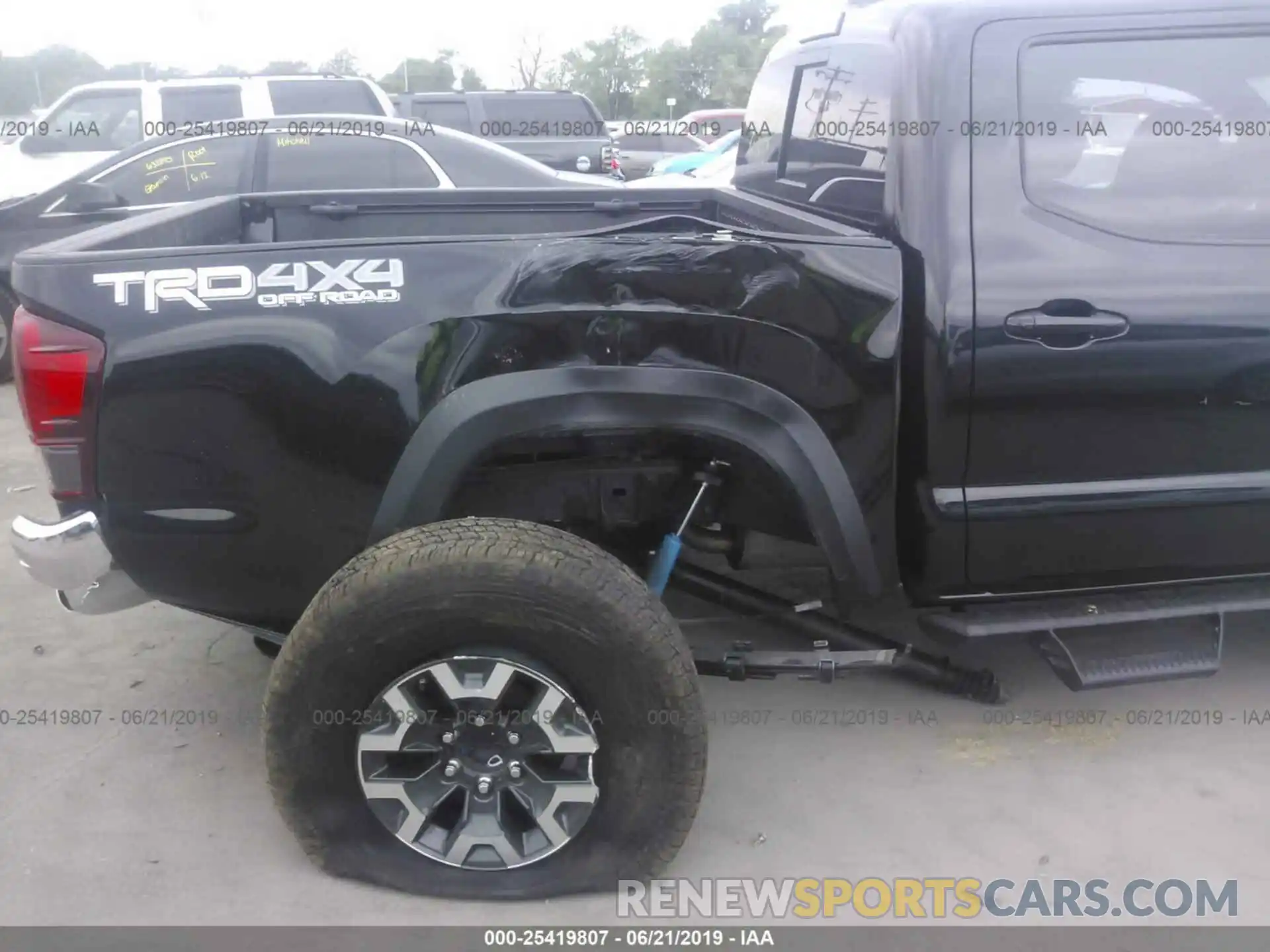 6 Photograph of a damaged car 3TMCZ5AN7KM209133 TOYOTA TACOMA 2019