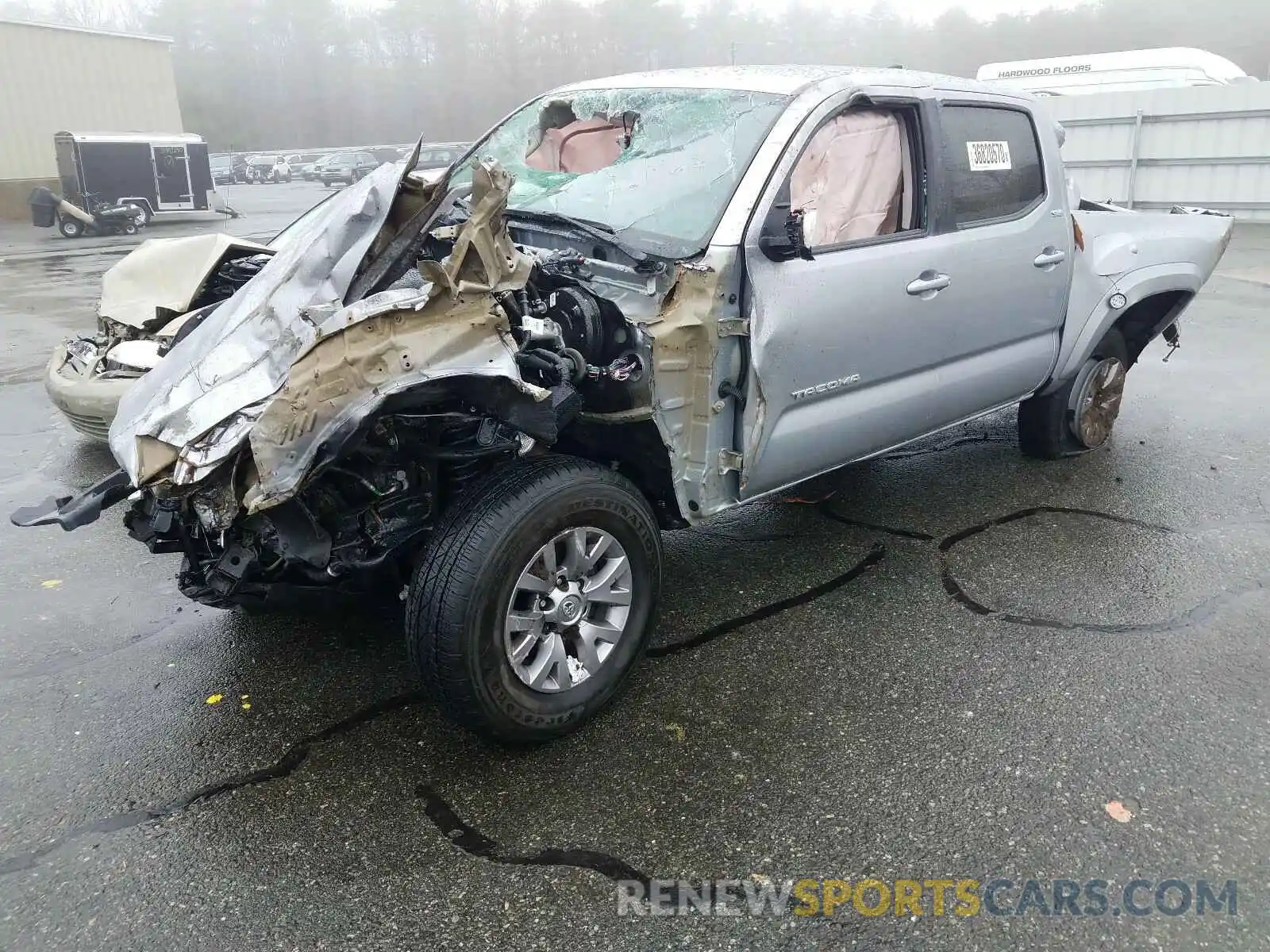 2 Photograph of a damaged car 3TMCZ5AN7KM211934 TOYOTA TACOMA 2019