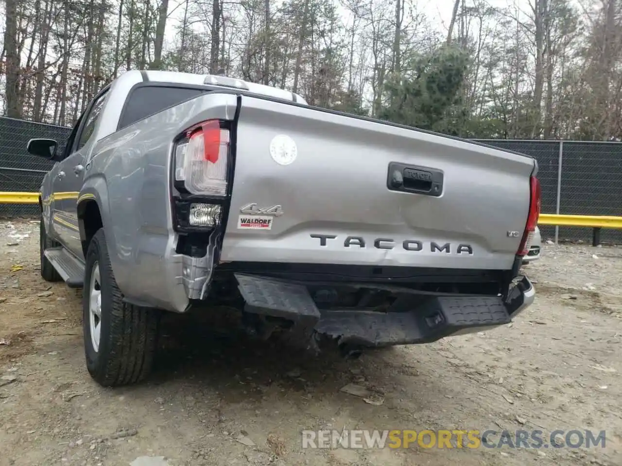 9 Фотография поврежденного автомобиля 3TMCZ5AN7KM217023 TOYOTA TACOMA 2019