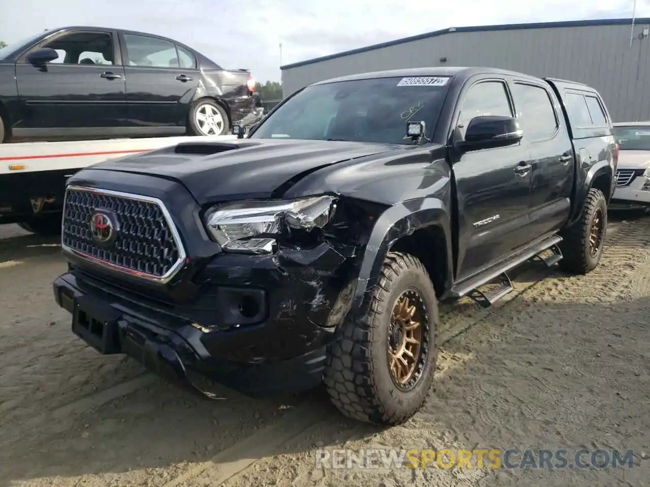 2 Фотография поврежденного автомобиля 3TMCZ5AN7KM221542 TOYOTA TACOMA 2019