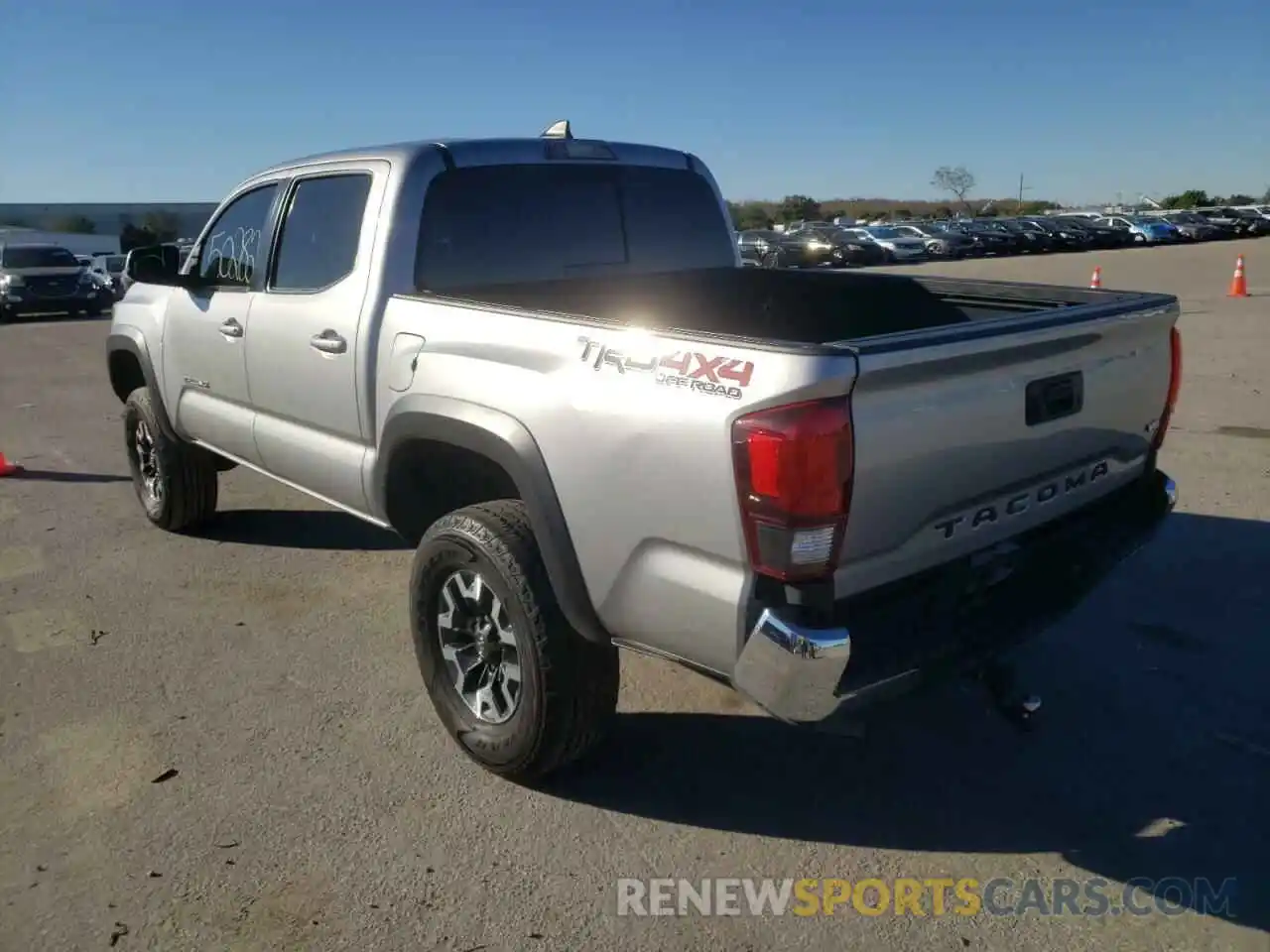 3 Photograph of a damaged car 3TMCZ5AN7KM223517 TOYOTA TACOMA 2019