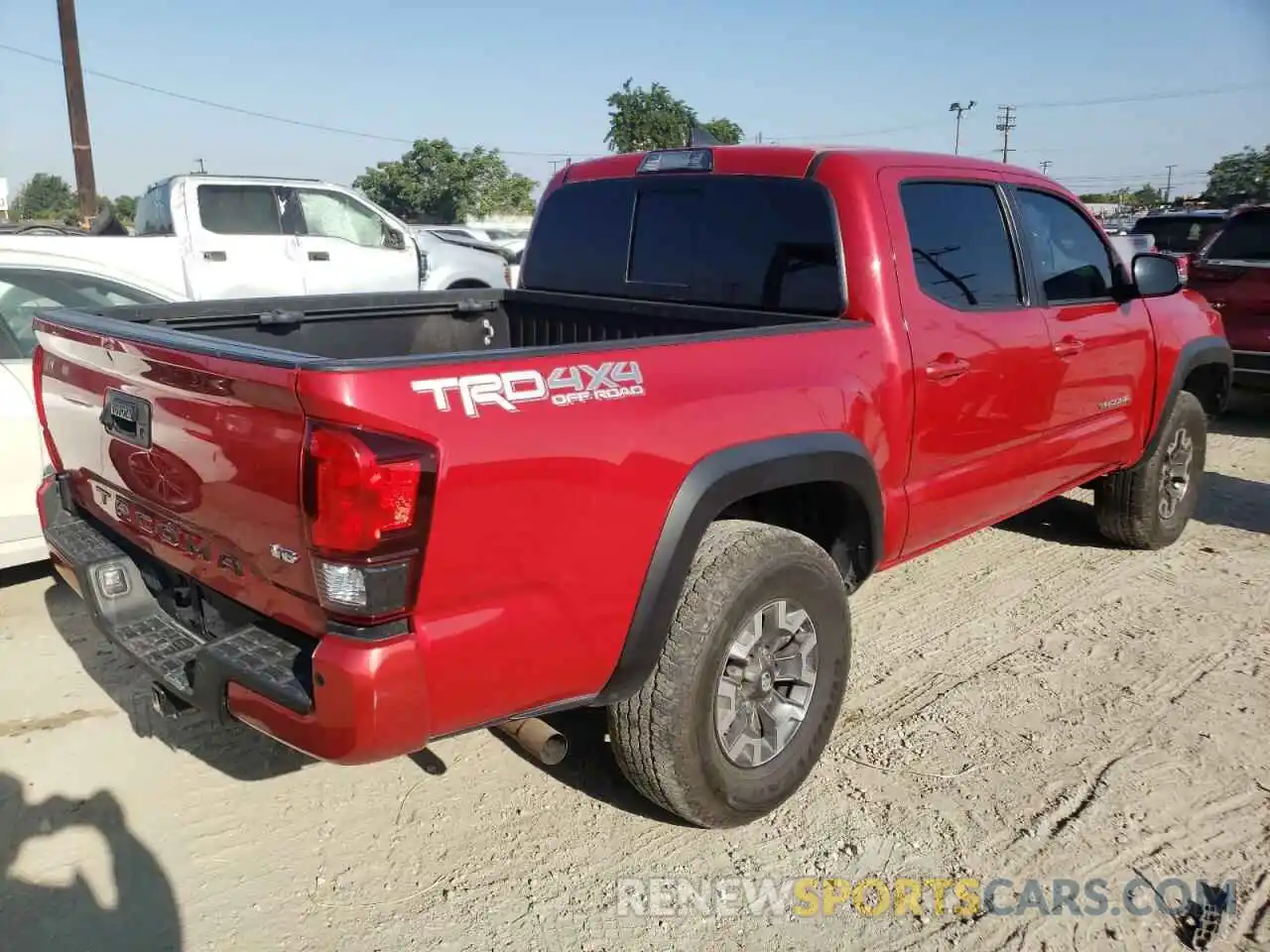 4 Фотография поврежденного автомобиля 3TMCZ5AN7KM225462 TOYOTA TACOMA 2019