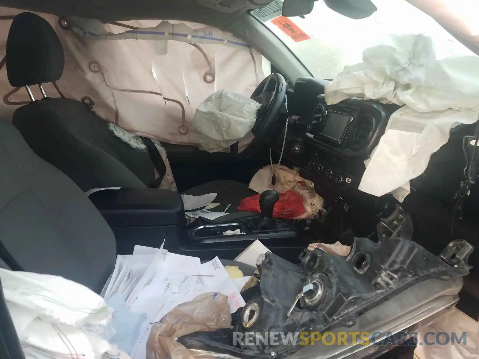 5 Photograph of a damaged car 3TMCZ5AN7KM229074 TOYOTA TACOMA 2019