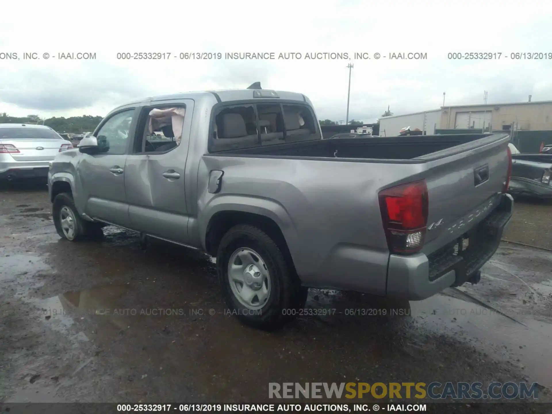 3 Photograph of a damaged car 3TMCZ5AN7KM229690 TOYOTA TACOMA 2019