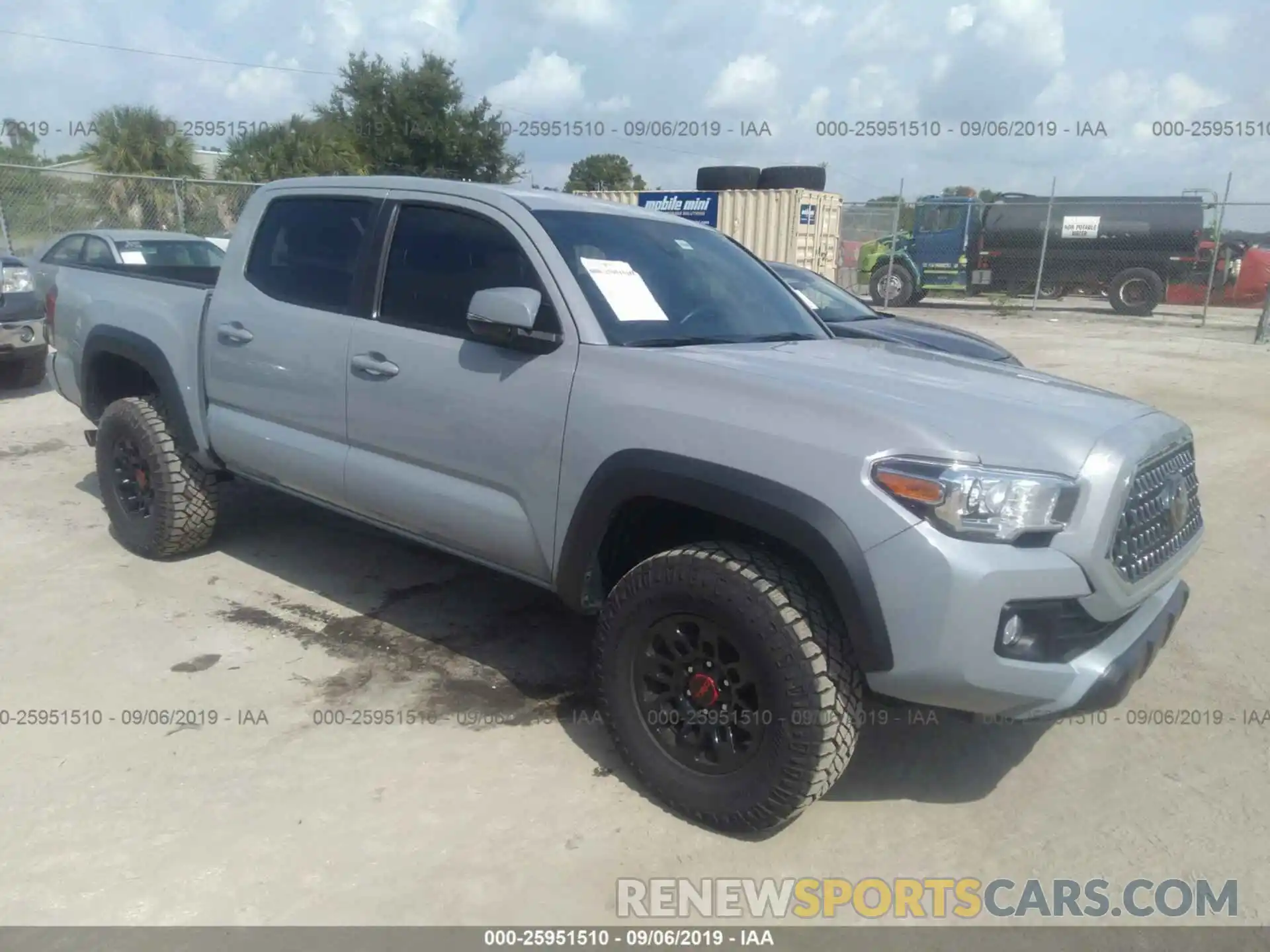 1 Photograph of a damaged car 3TMCZ5AN7KM231519 TOYOTA TACOMA 2019