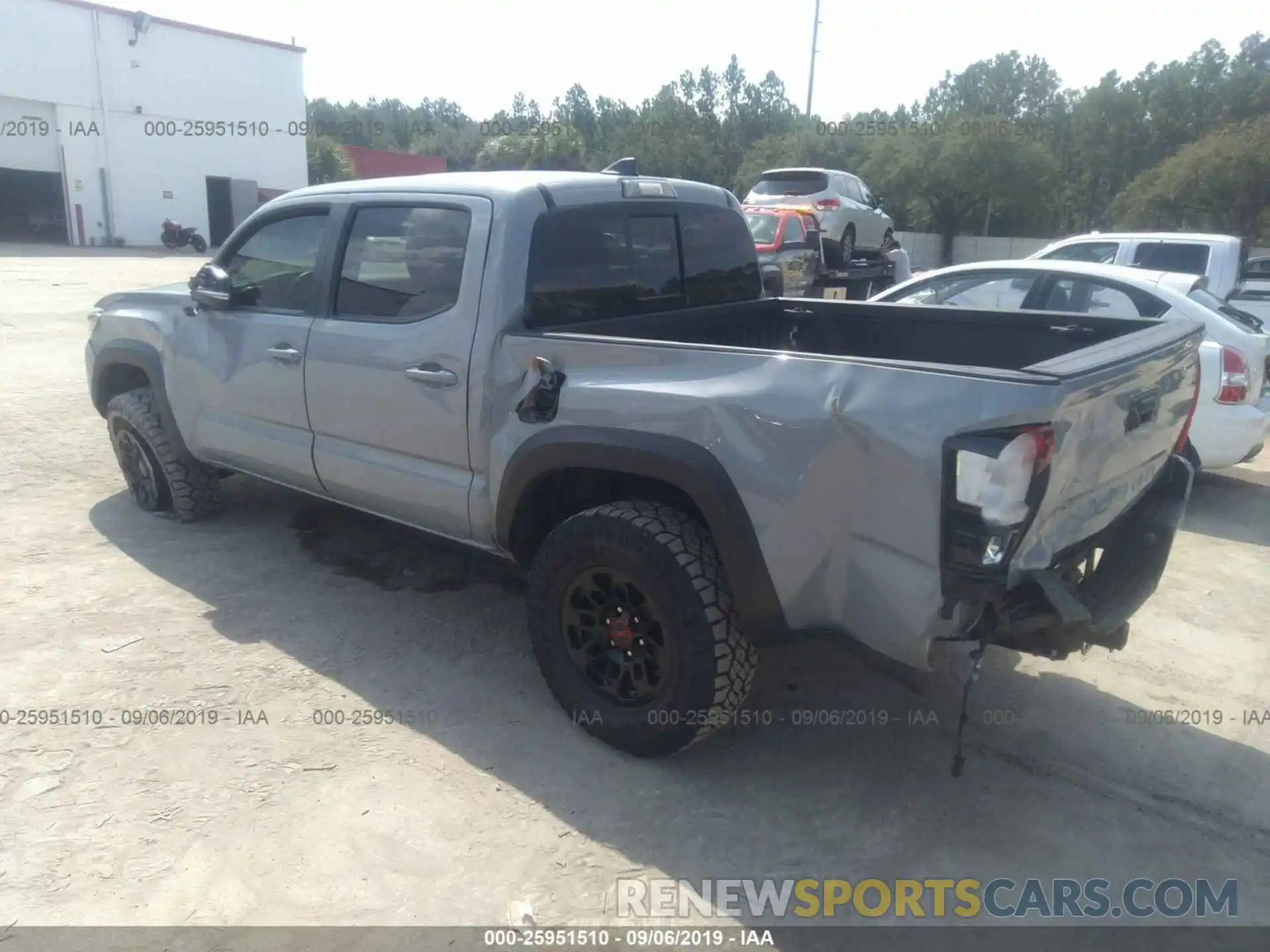 3 Photograph of a damaged car 3TMCZ5AN7KM231519 TOYOTA TACOMA 2019