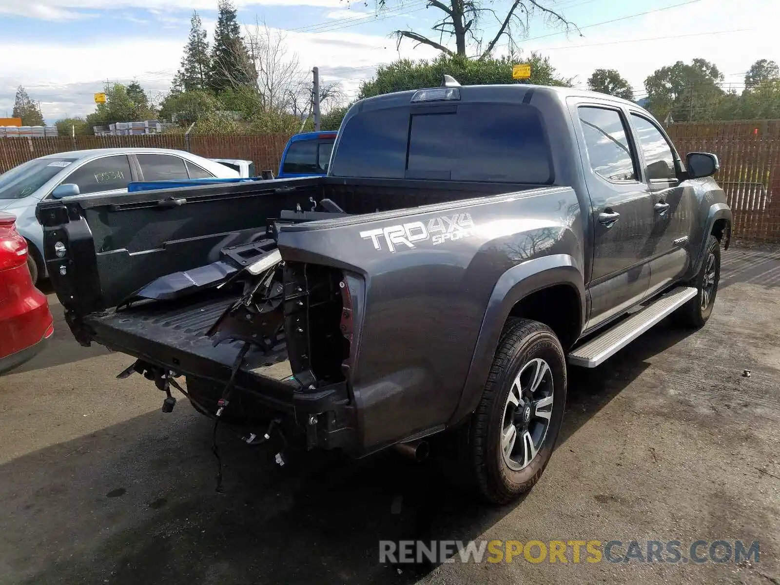 4 Photograph of a damaged car 3TMCZ5AN7KM237627 TOYOTA TACOMA 2019