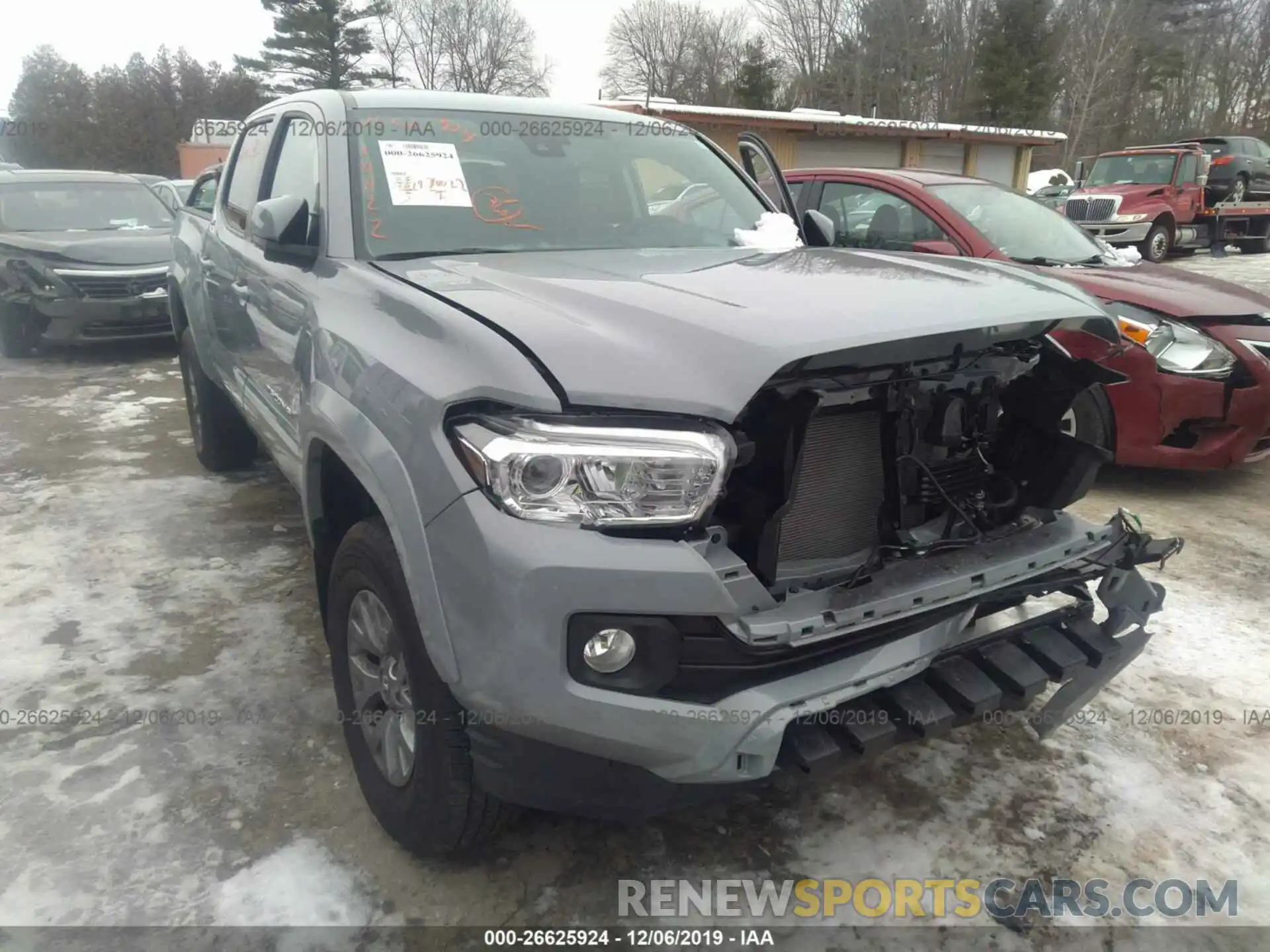 1 Photograph of a damaged car 3TMCZ5AN7KM237806 TOYOTA TACOMA 2019