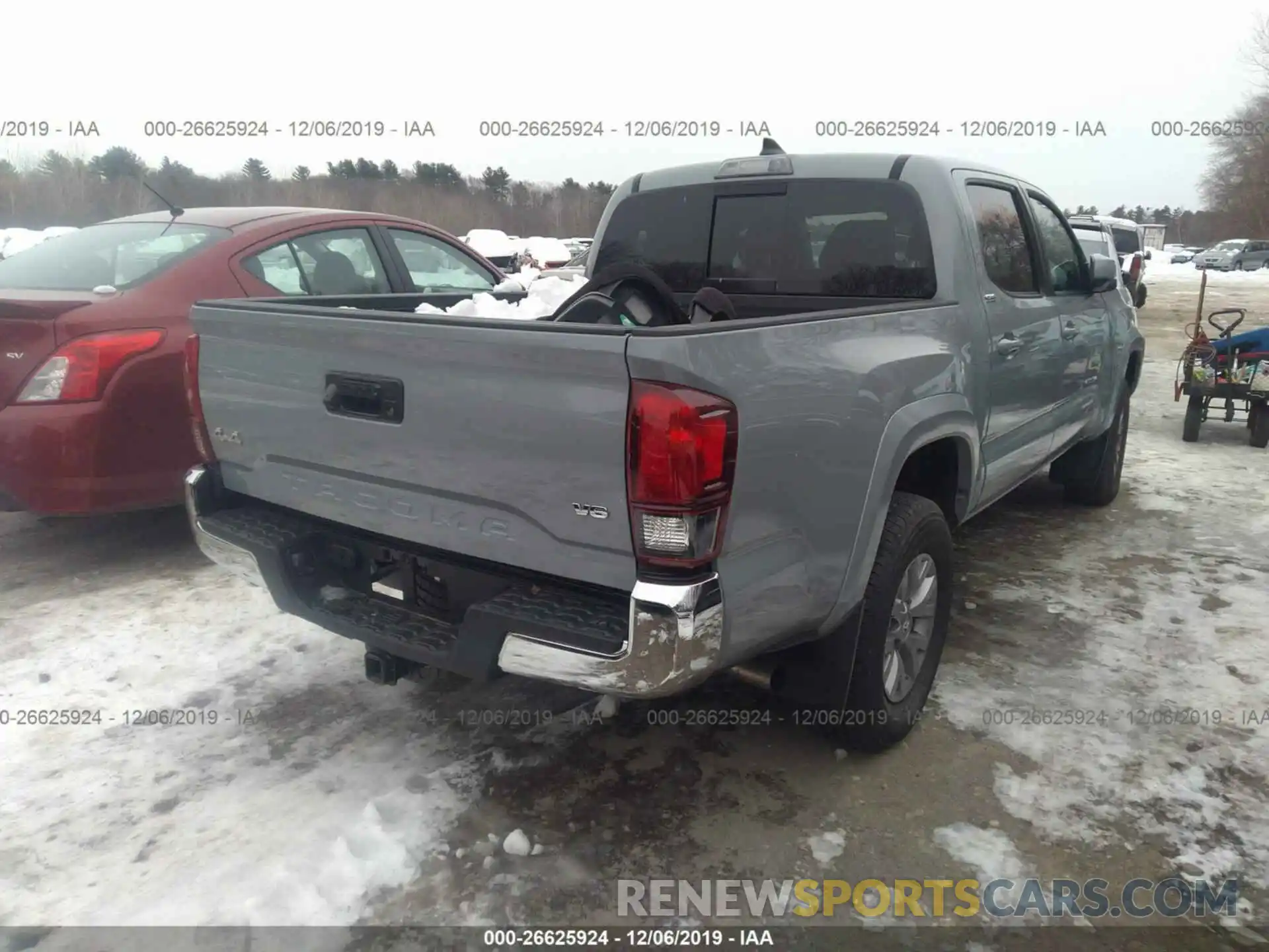 4 Photograph of a damaged car 3TMCZ5AN7KM237806 TOYOTA TACOMA 2019