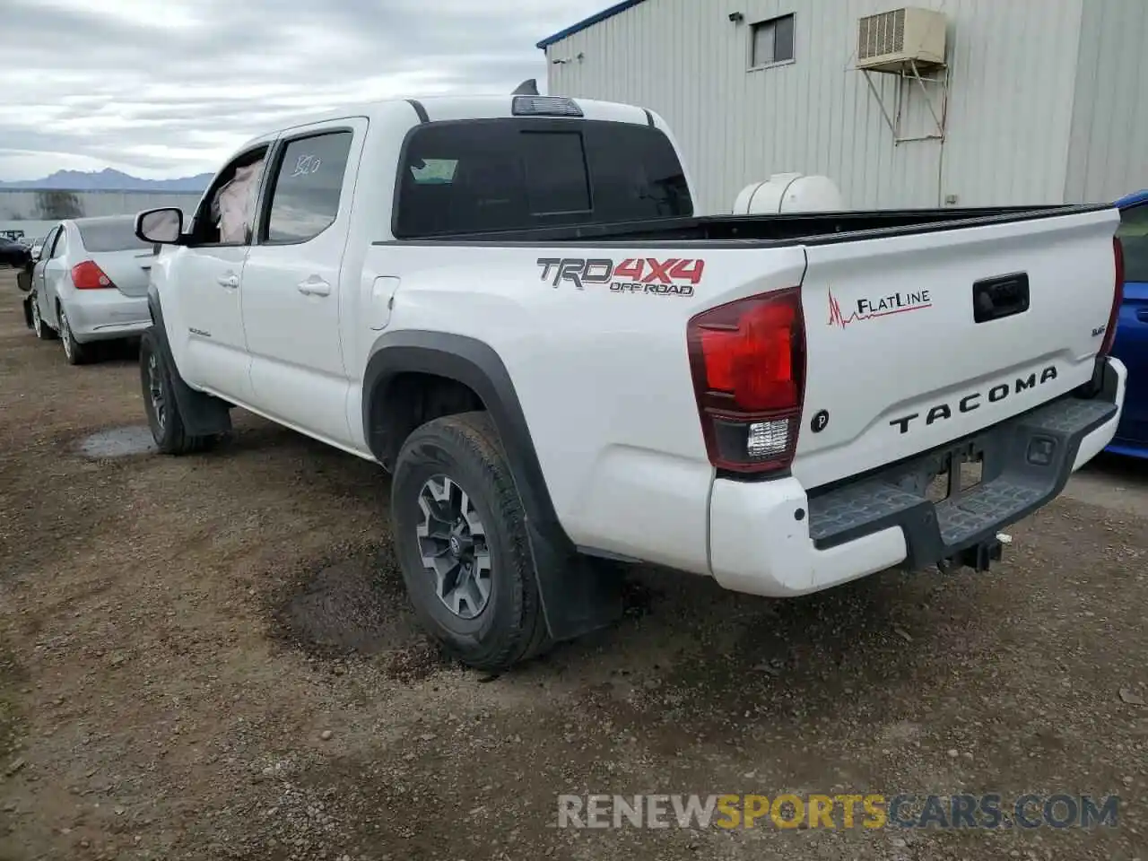 2 Photograph of a damaged car 3TMCZ5AN7KM239006 TOYOTA TACOMA 2019