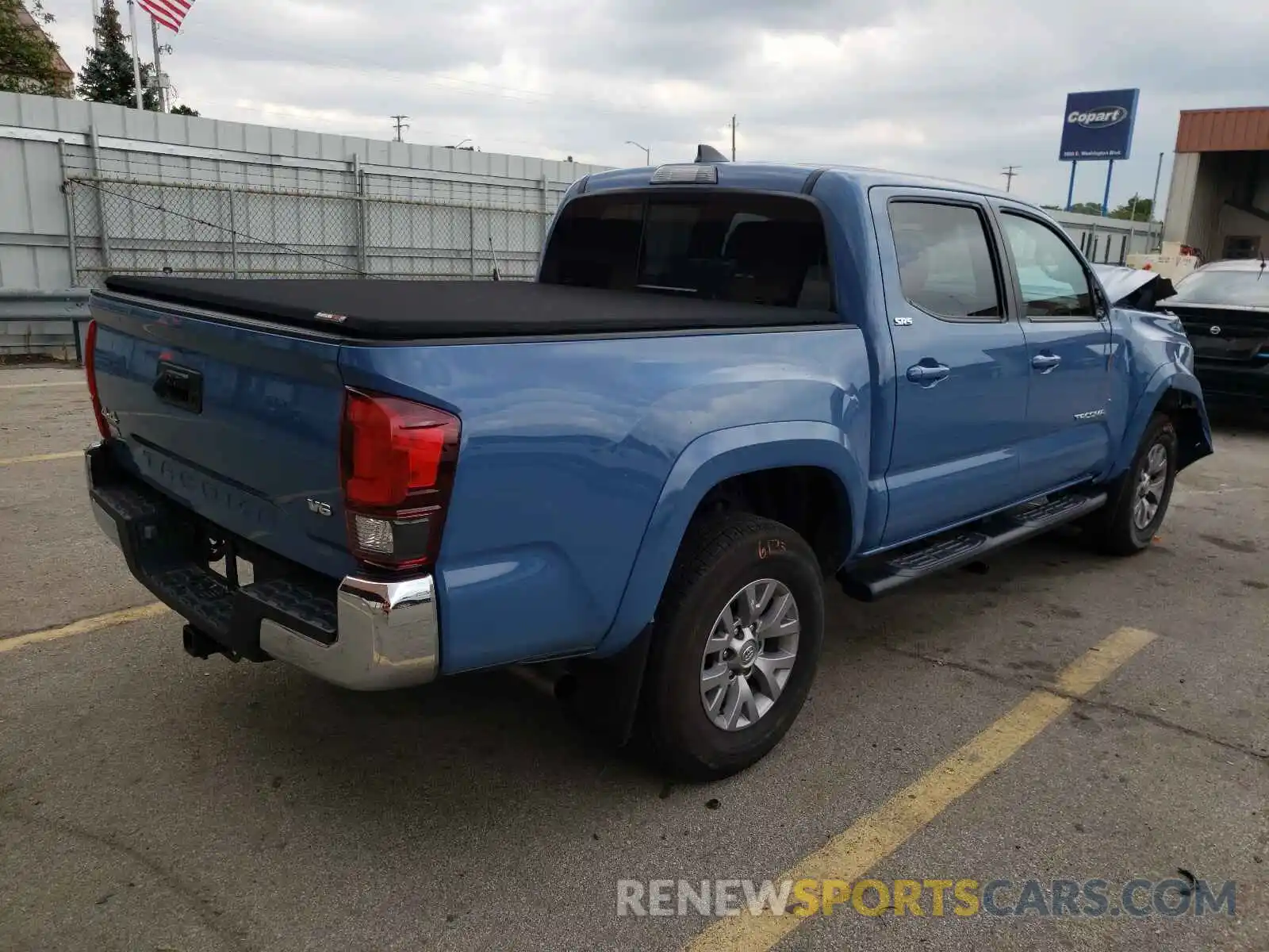 4 Photograph of a damaged car 3TMCZ5AN7KM241838 TOYOTA TACOMA 2019