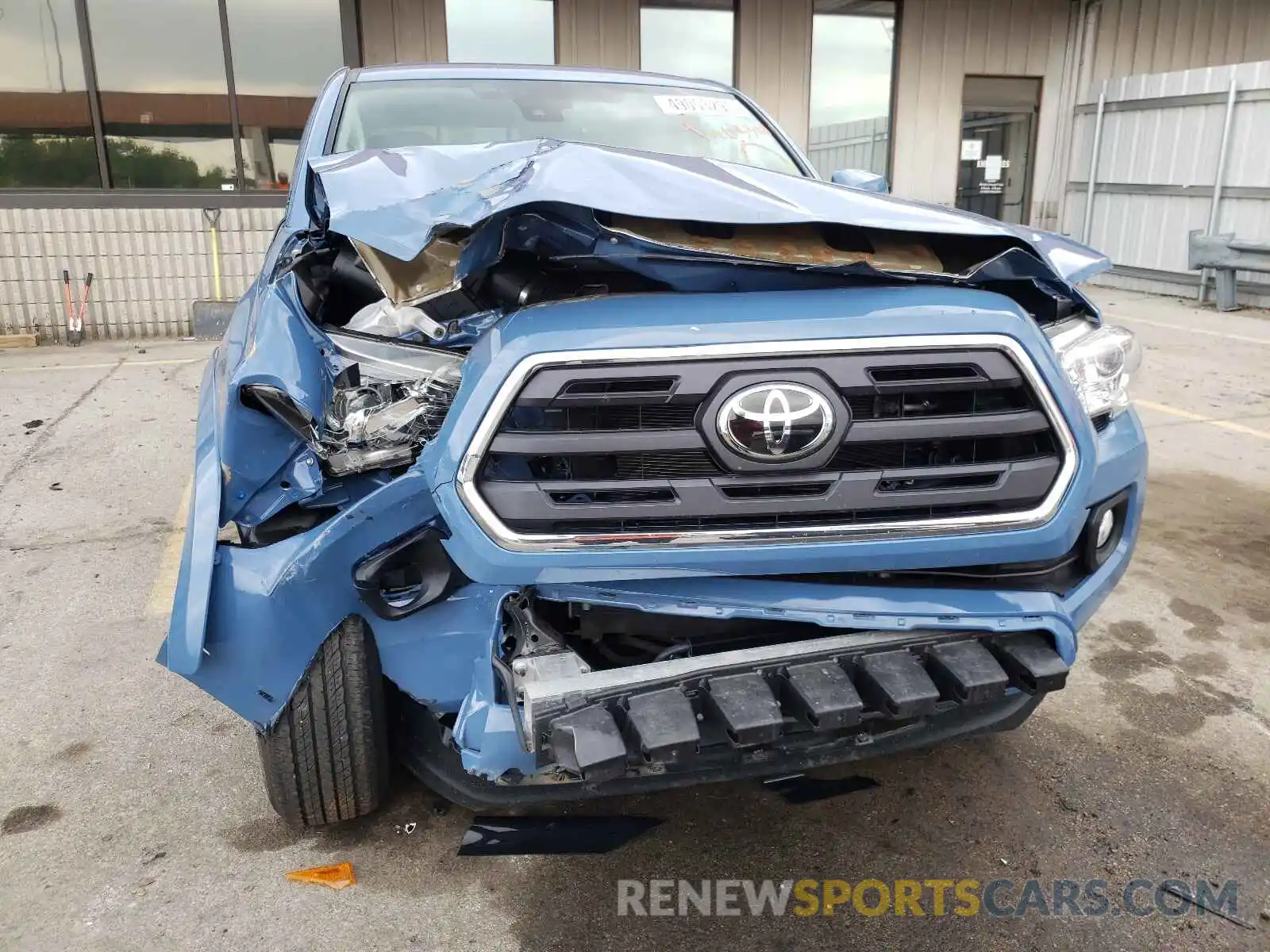 9 Photograph of a damaged car 3TMCZ5AN7KM241838 TOYOTA TACOMA 2019