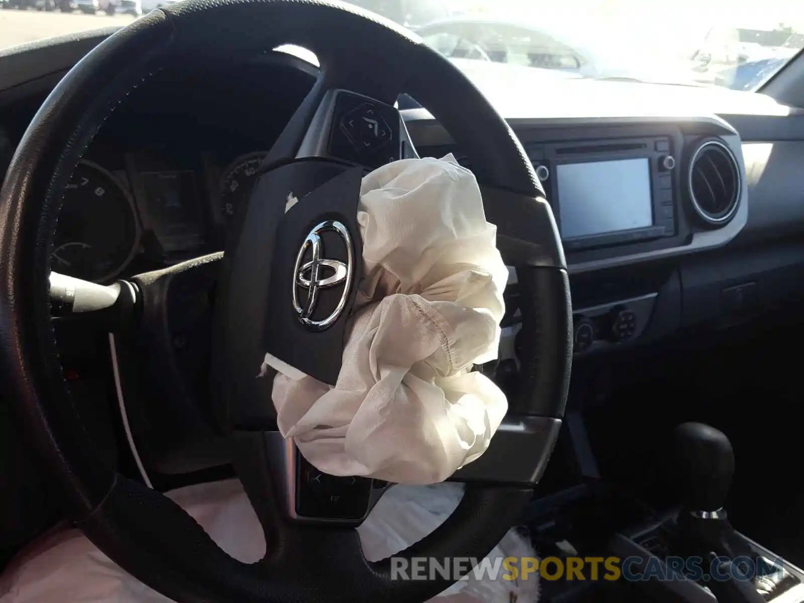 9 Photograph of a damaged car 3TMCZ5AN7KM248644 TOYOTA TACOMA 2019