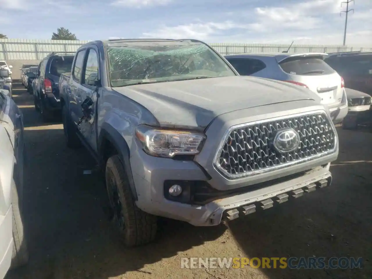 1 Photograph of a damaged car 3TMCZ5AN7KM250457 TOYOTA TACOMA 2019