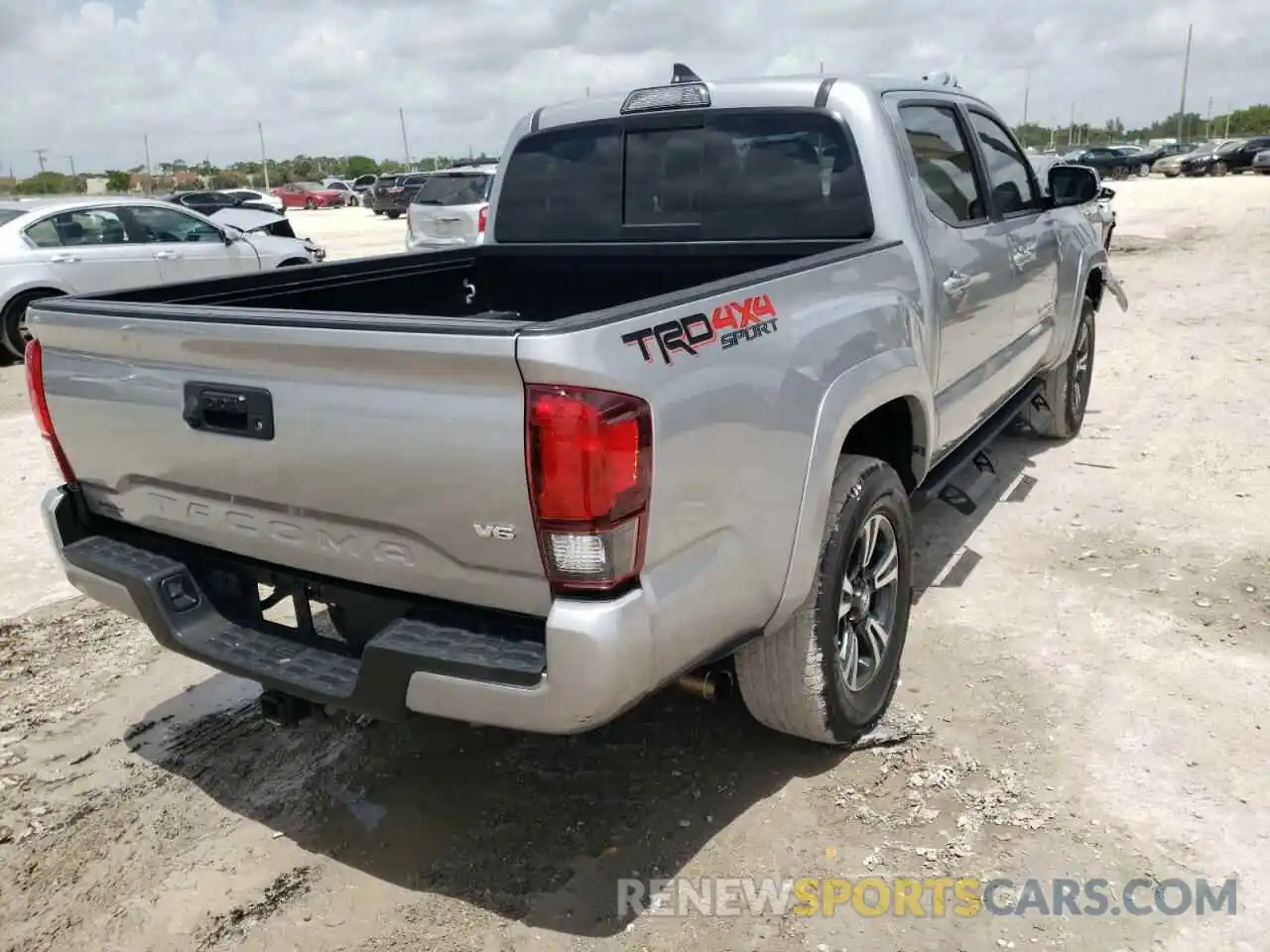 4 Photograph of a damaged car 3TMCZ5AN7KM251673 TOYOTA TACOMA 2019