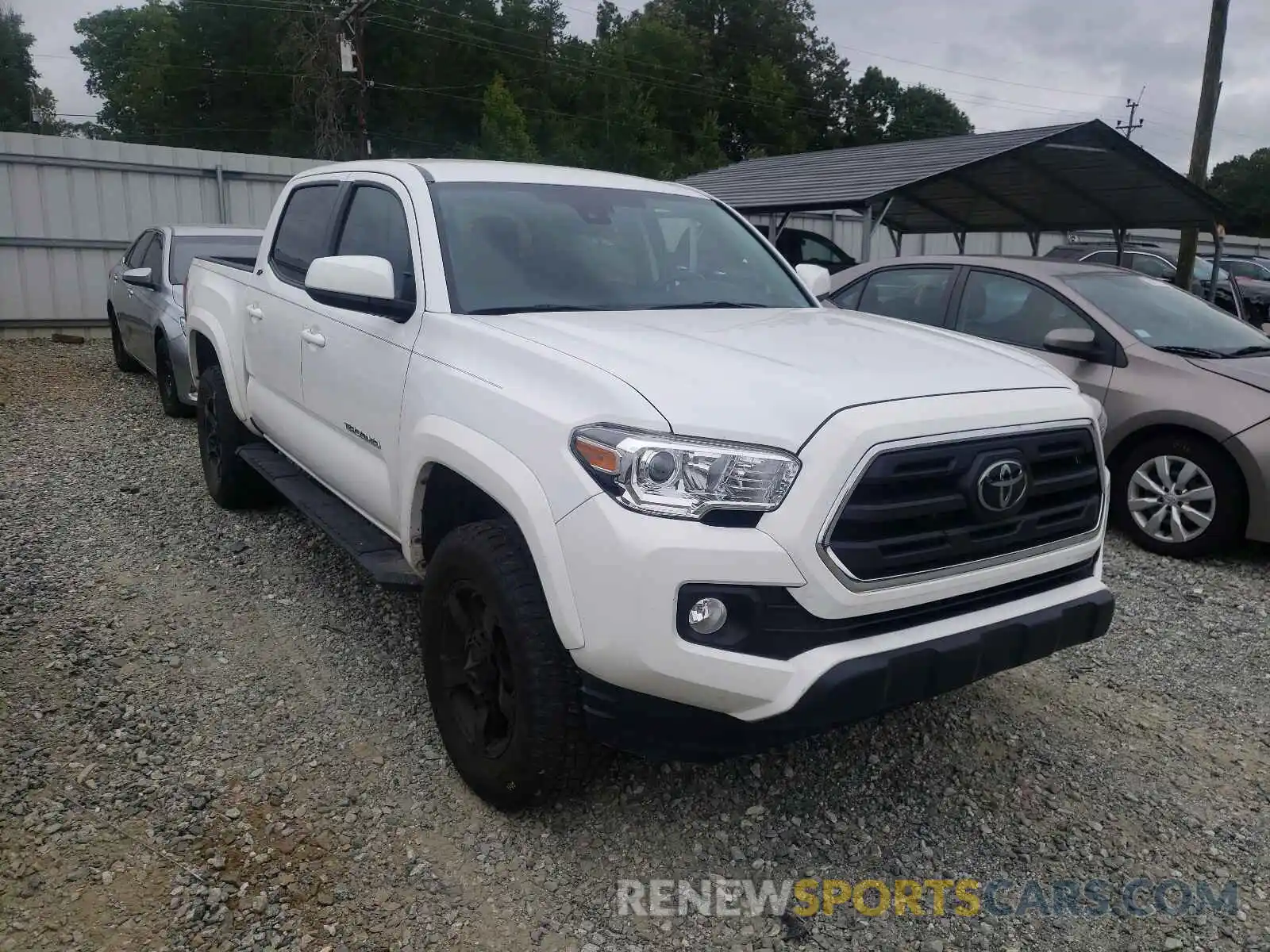 1 Photograph of a damaged car 3TMCZ5AN7KM253388 TOYOTA TACOMA 2019