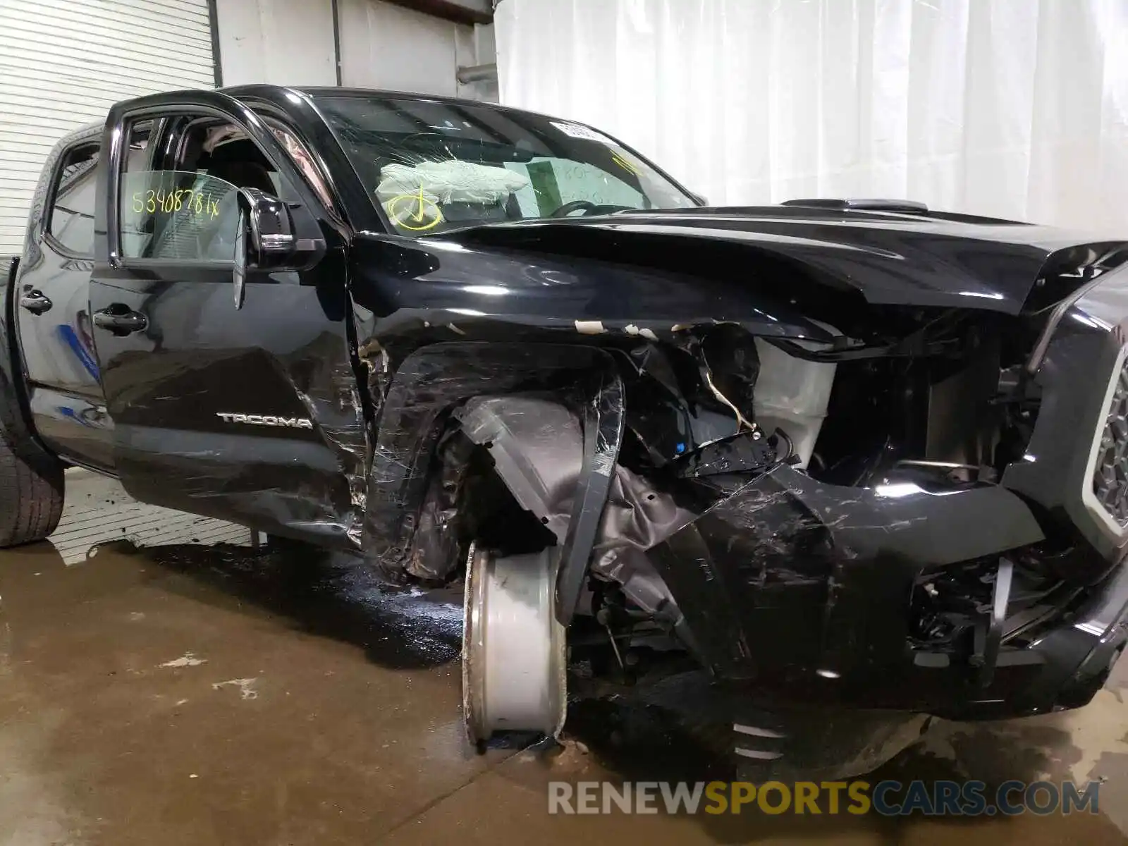 9 Photograph of a damaged car 3TMCZ5AN7KM255349 TOYOTA TACOMA 2019