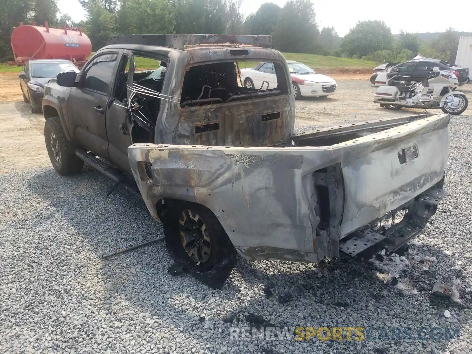 3 Photograph of a damaged car 3TMCZ5AN7KM257120 TOYOTA TACOMA 2019