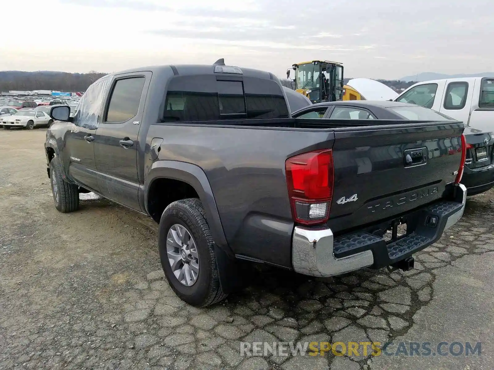 3 Photograph of a damaged car 3TMCZ5AN7KM258283 TOYOTA TACOMA 2019