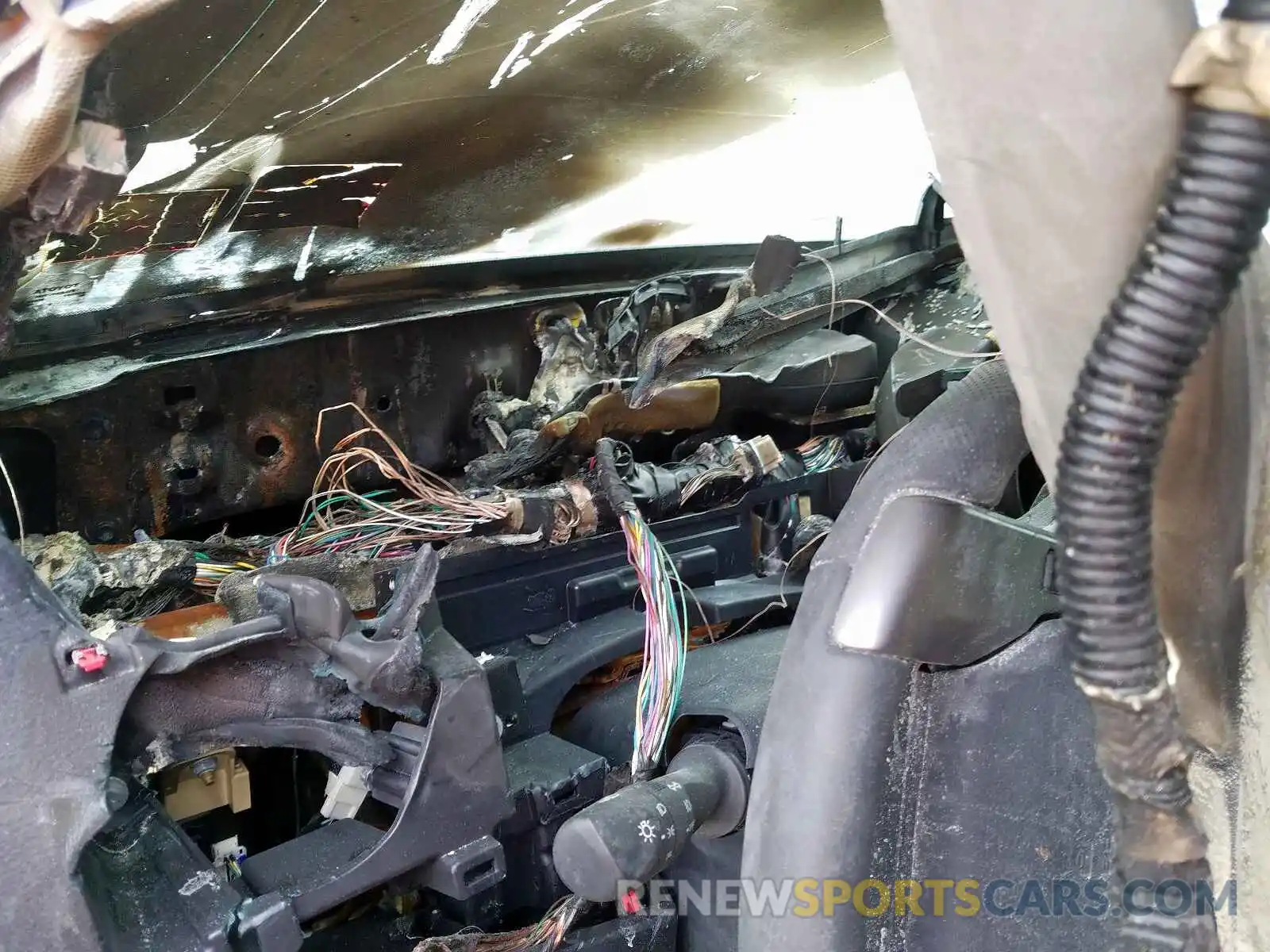 8 Photograph of a damaged car 3TMCZ5AN7KM258283 TOYOTA TACOMA 2019