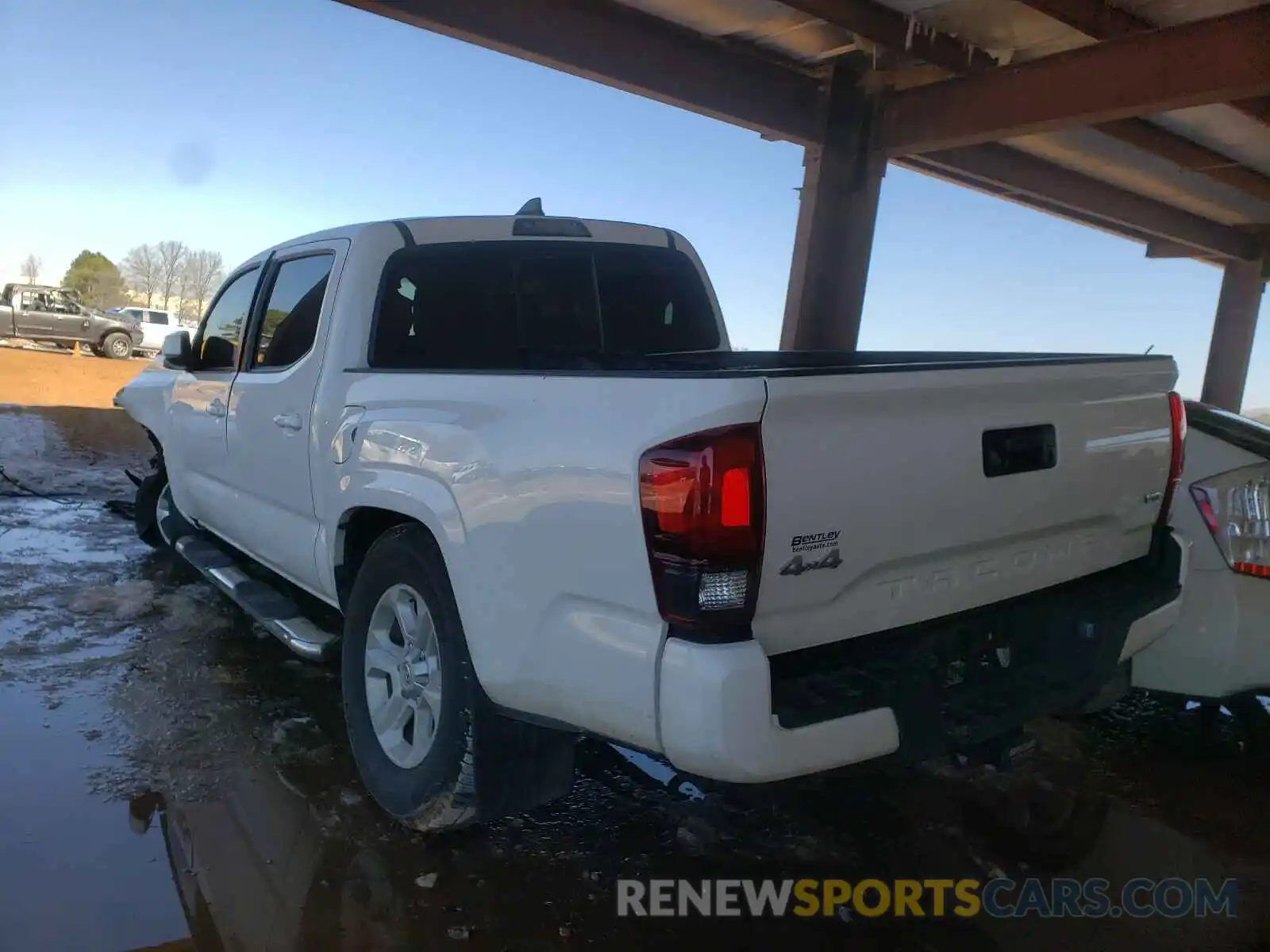 3 Photograph of a damaged car 3TMCZ5AN7KM259837 TOYOTA TACOMA 2019